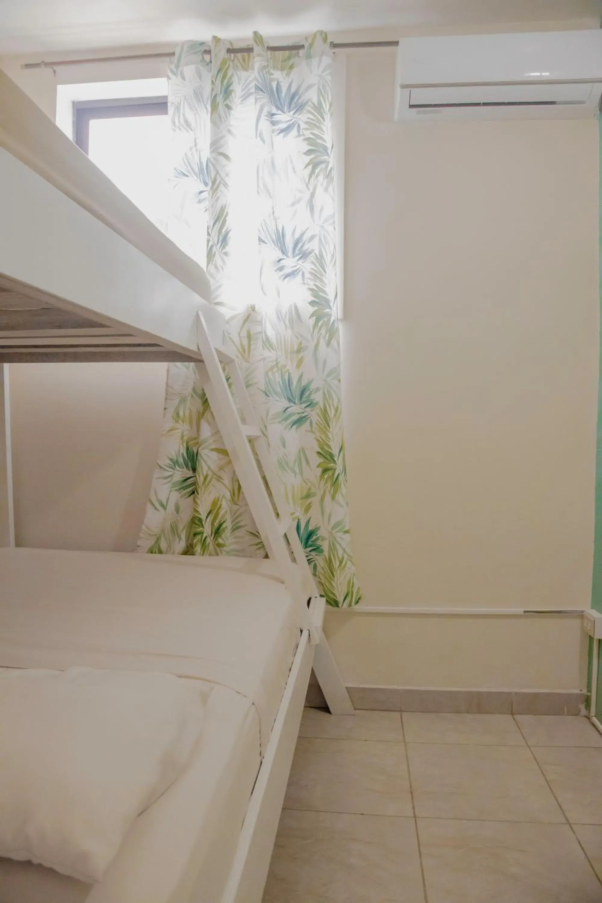 Basic Triple Room with Shared Bathroom in Aqua Lounge Basic Triple Room with Shared Bathroom in Aqua Lounge
