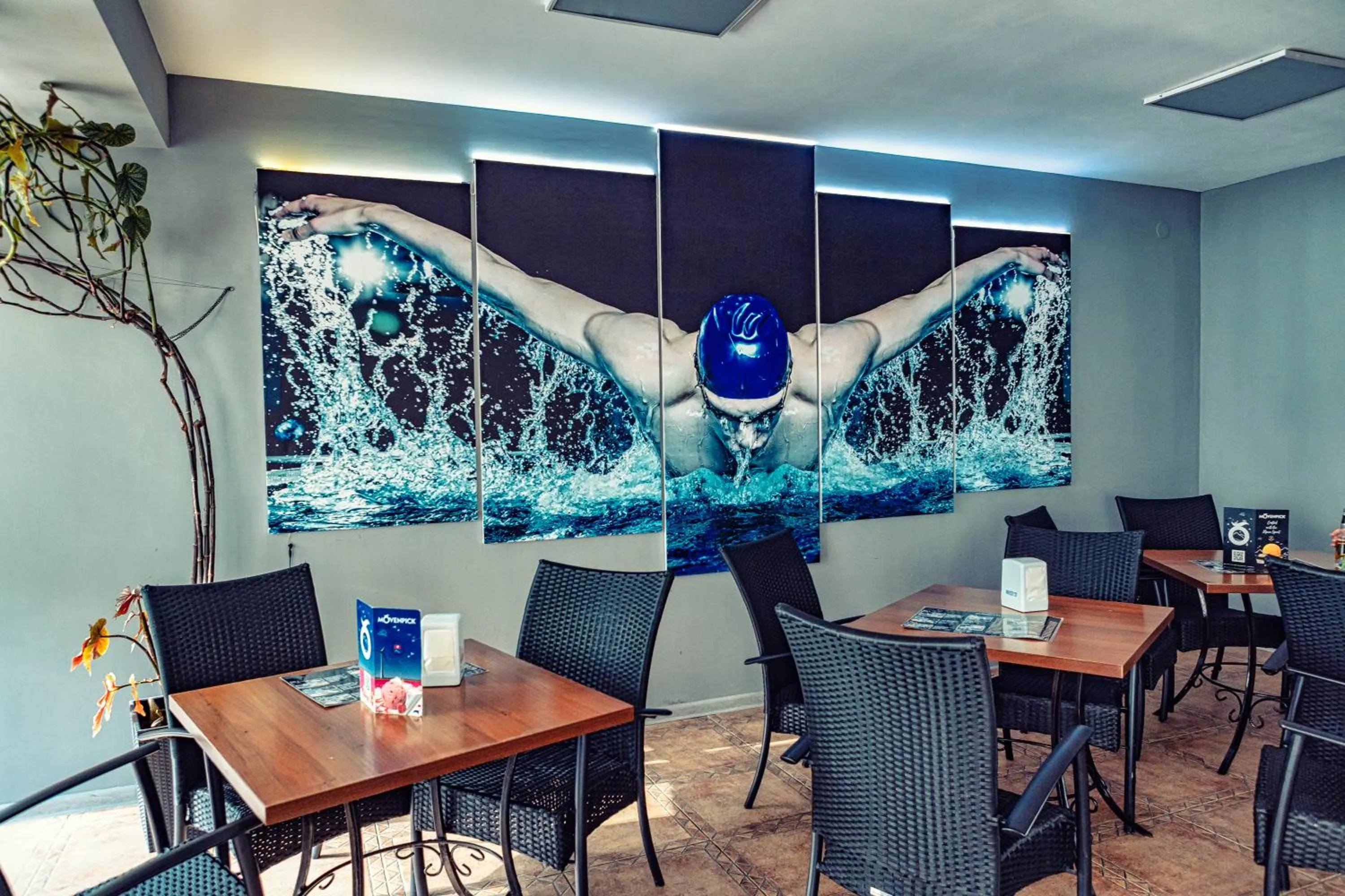 Swimming pool in Park Hotel Kokshetau