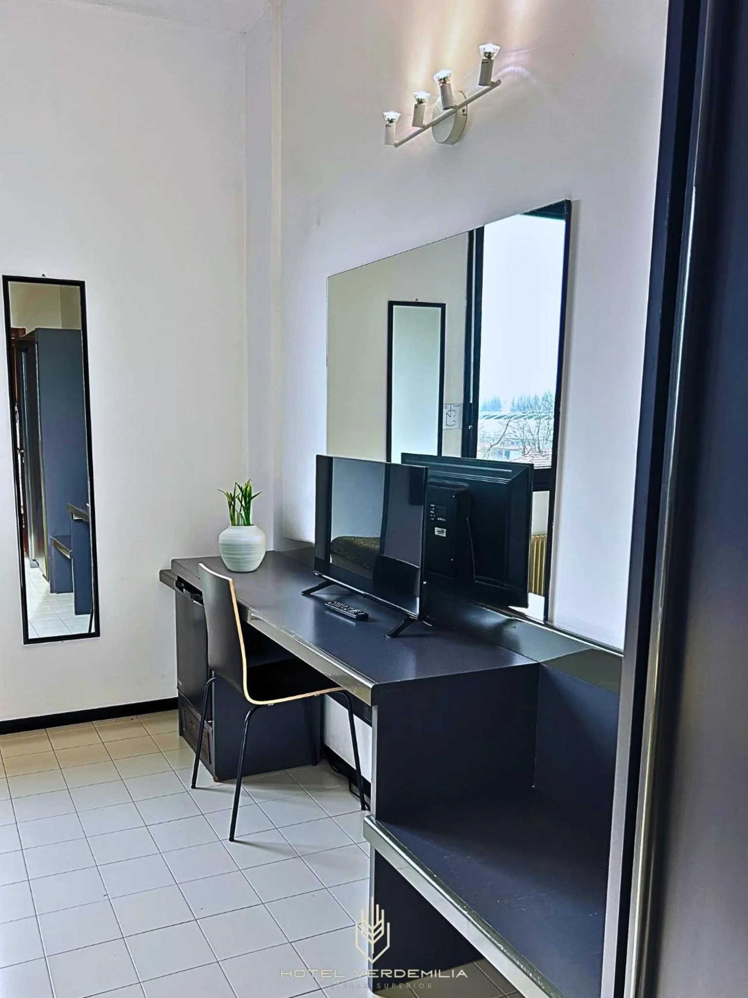 TV and multimedia in Verdemilia Hotel