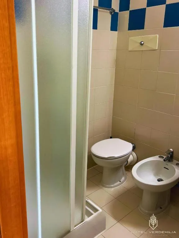 Shower in Verdemilia Hotel