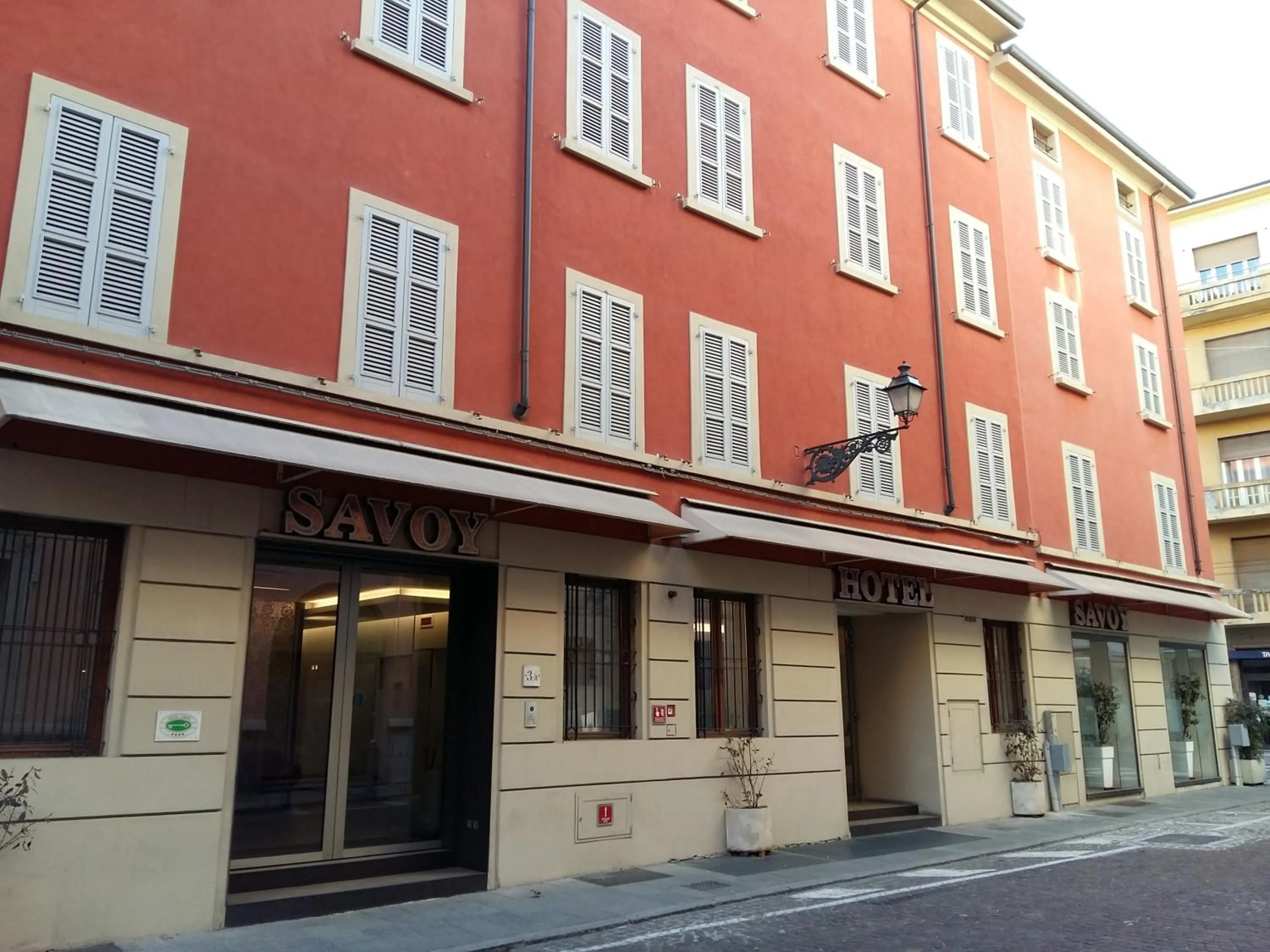 Facade/entrance in Savoy Hotel