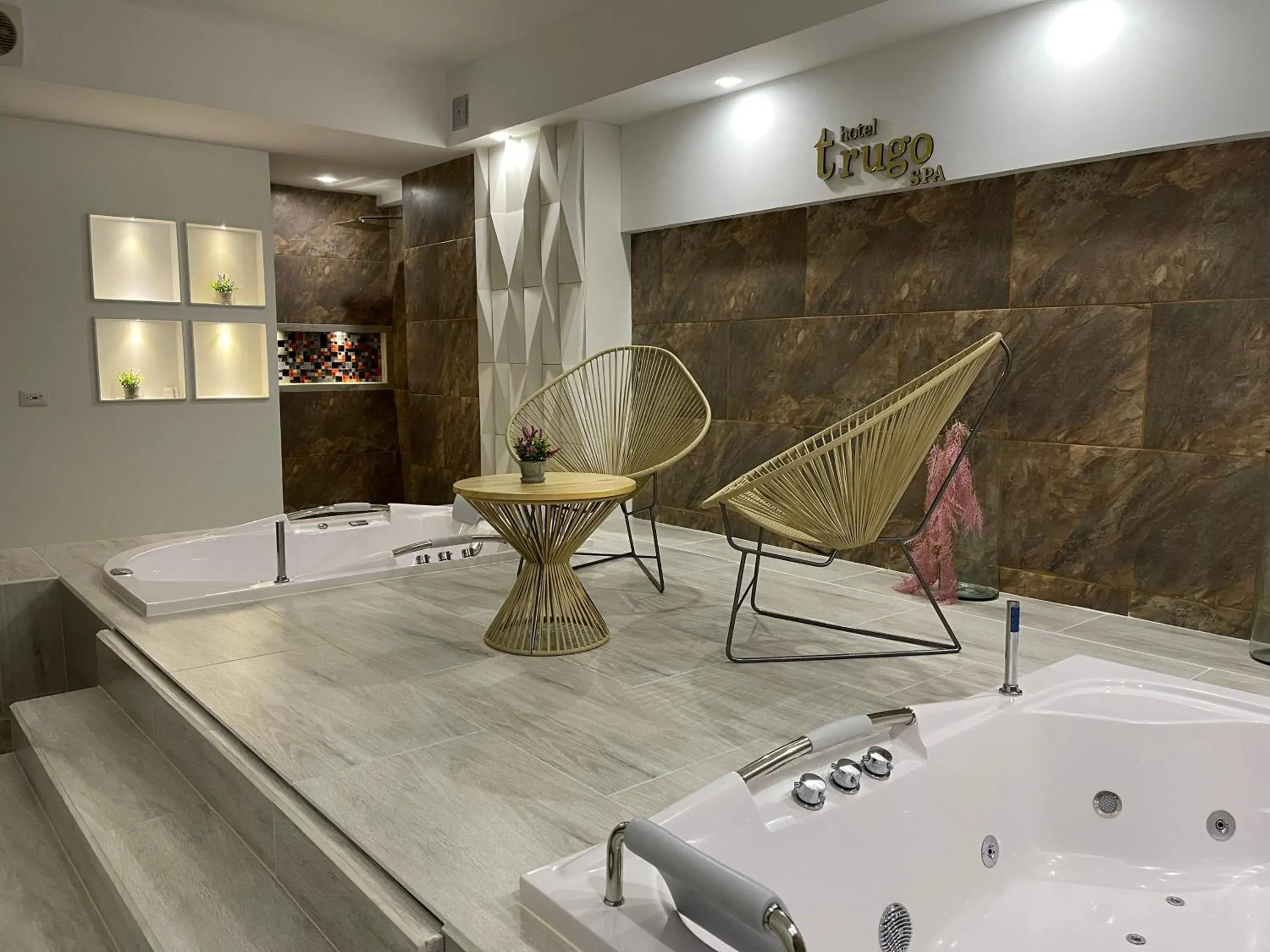 Property building in Trugo Luxury Rooms Property building in Trugo Luxury Rooms