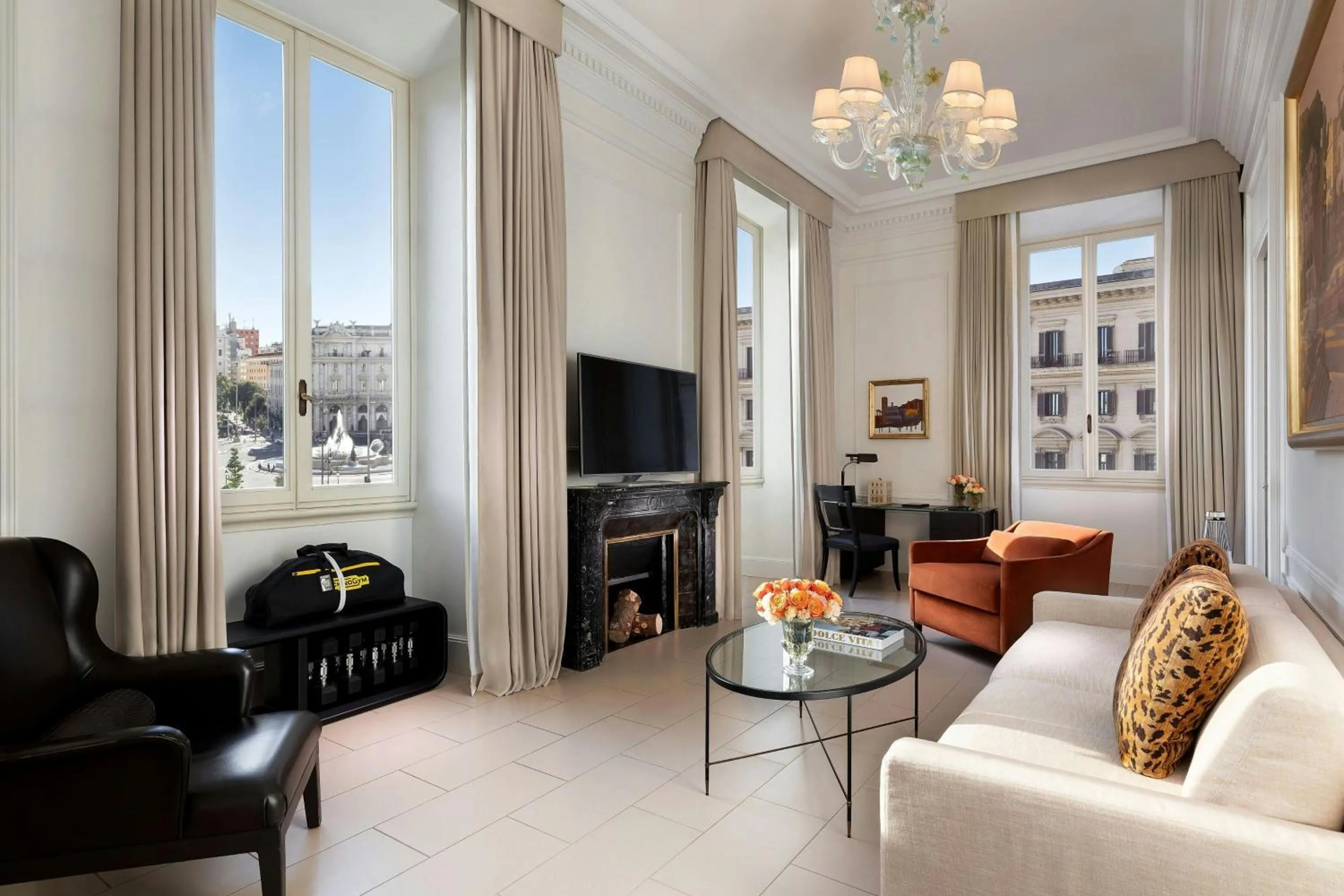 Photo of the whole room in The St. Regis Rome