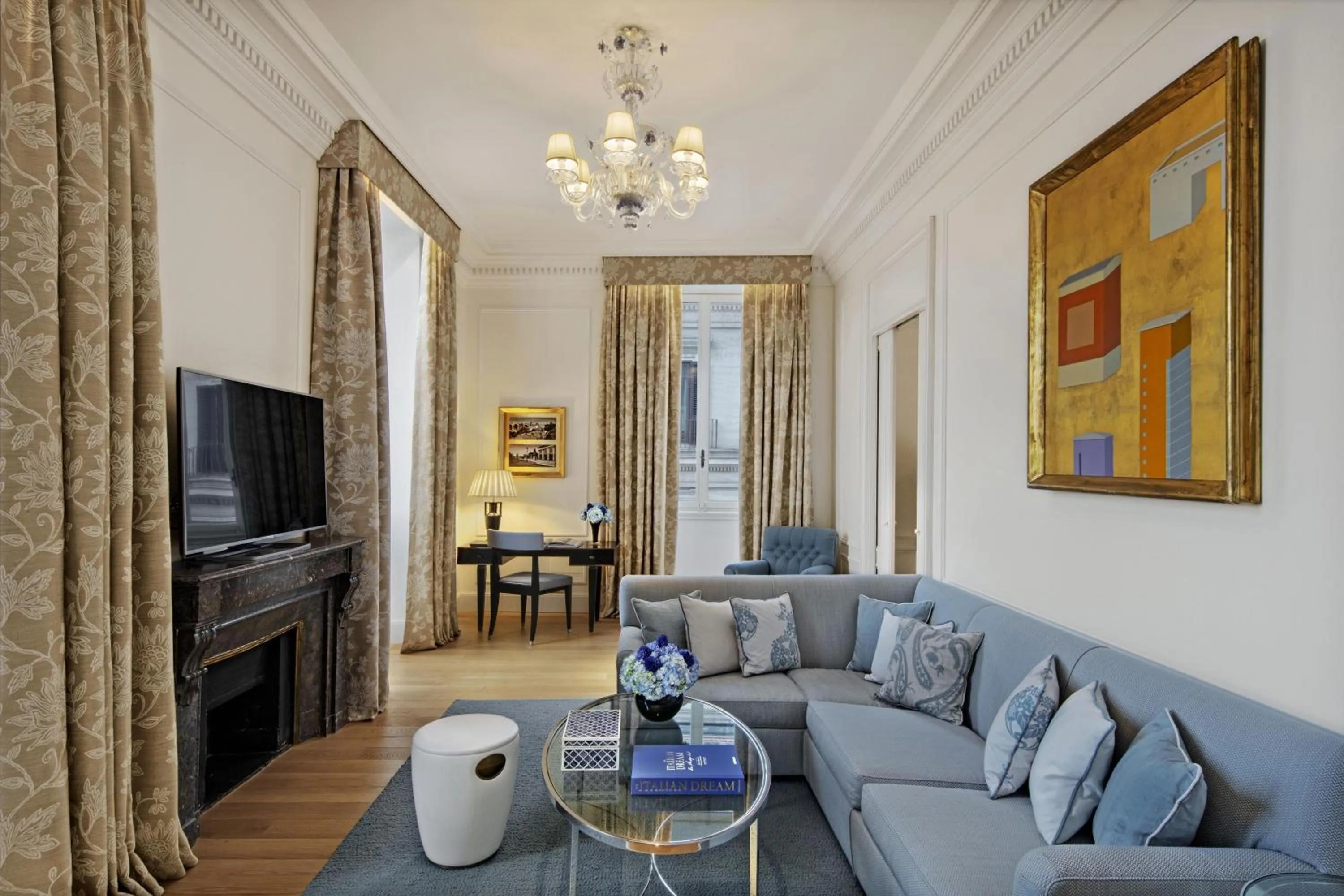 Photo of the whole room in The St. Regis Rome