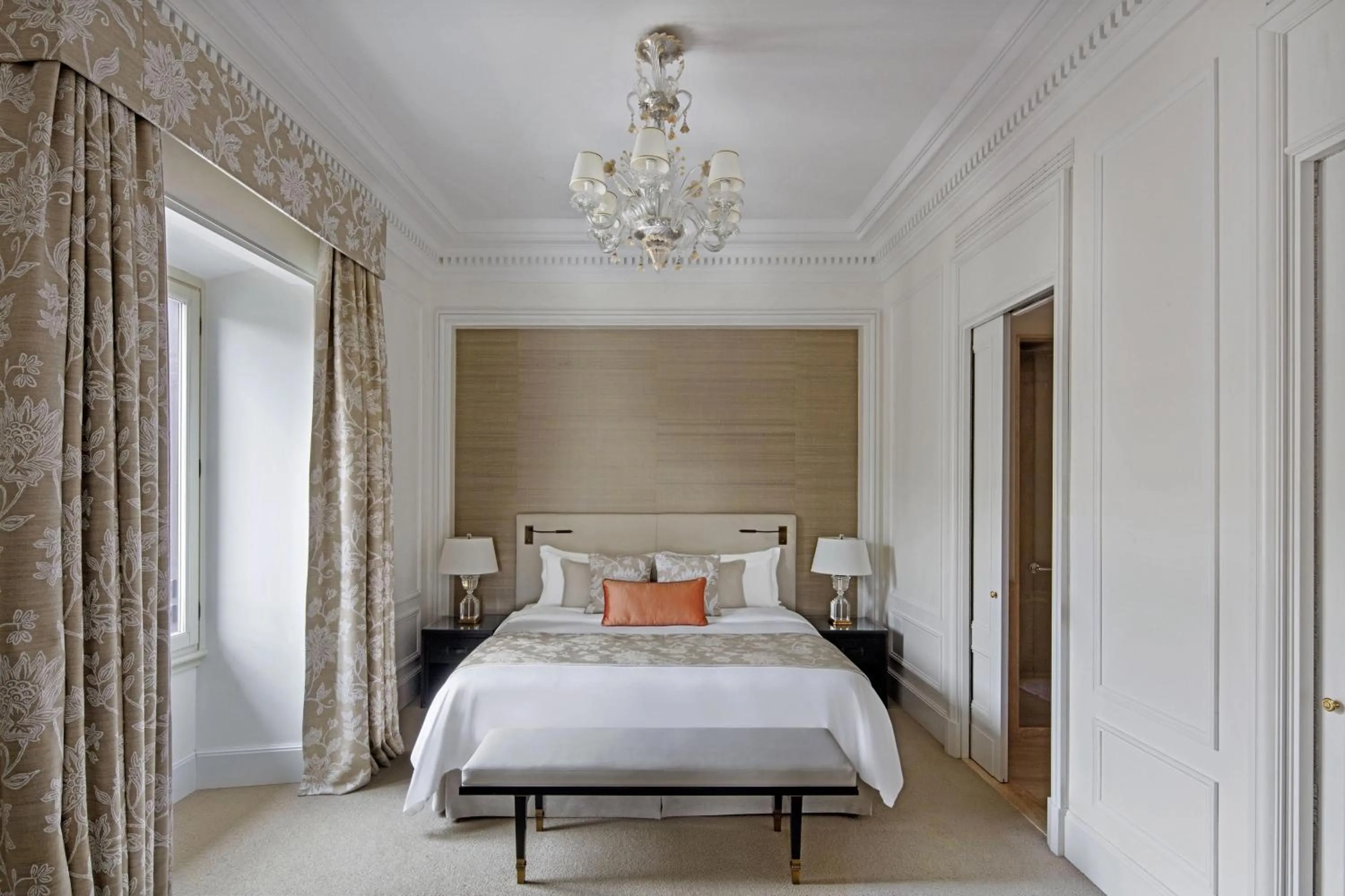 Bedroom, Bed in The St. Regis Rome
