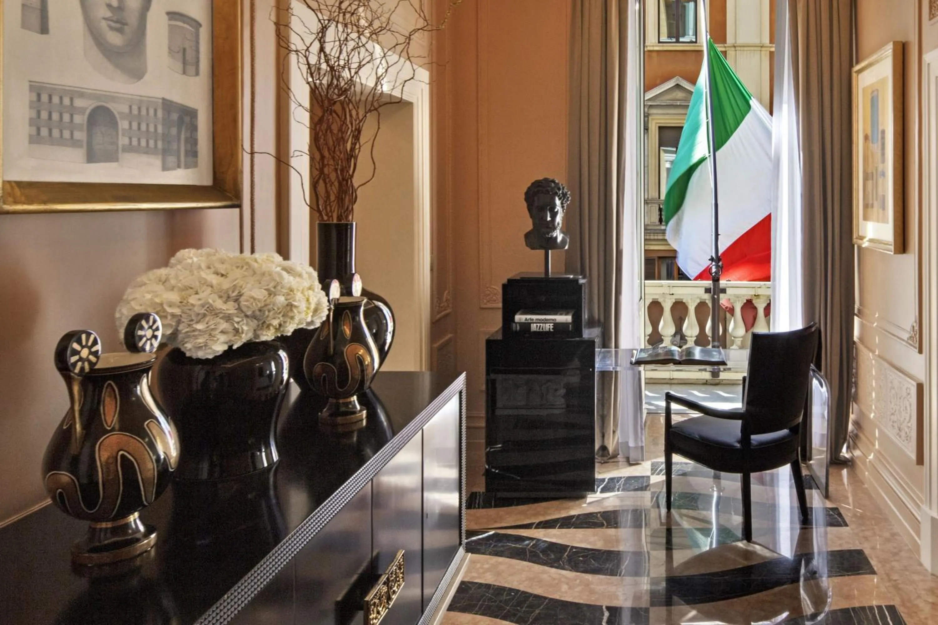 Photo of the whole room in The St. Regis Rome