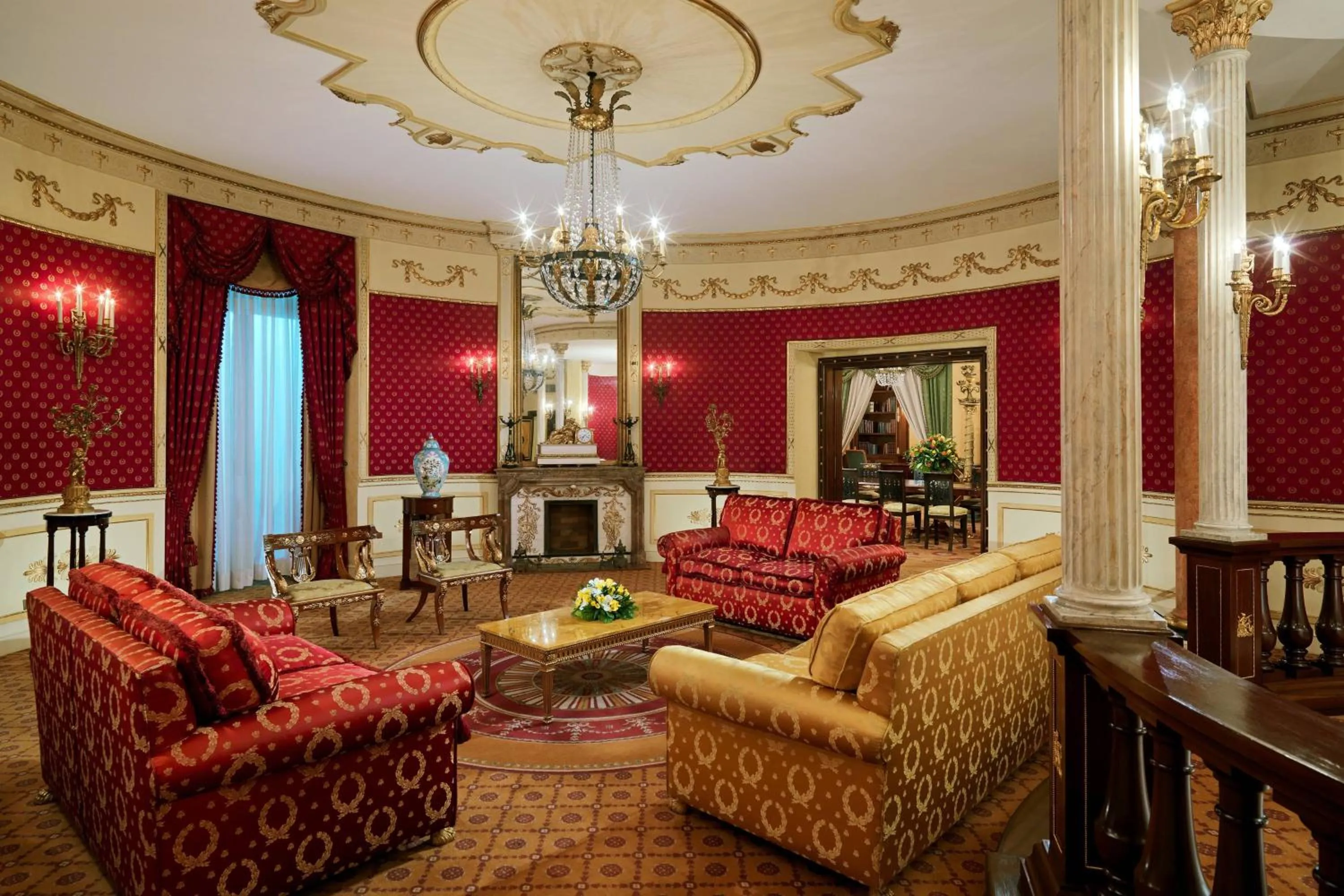 Living room in The Westin Excelsior, Rome