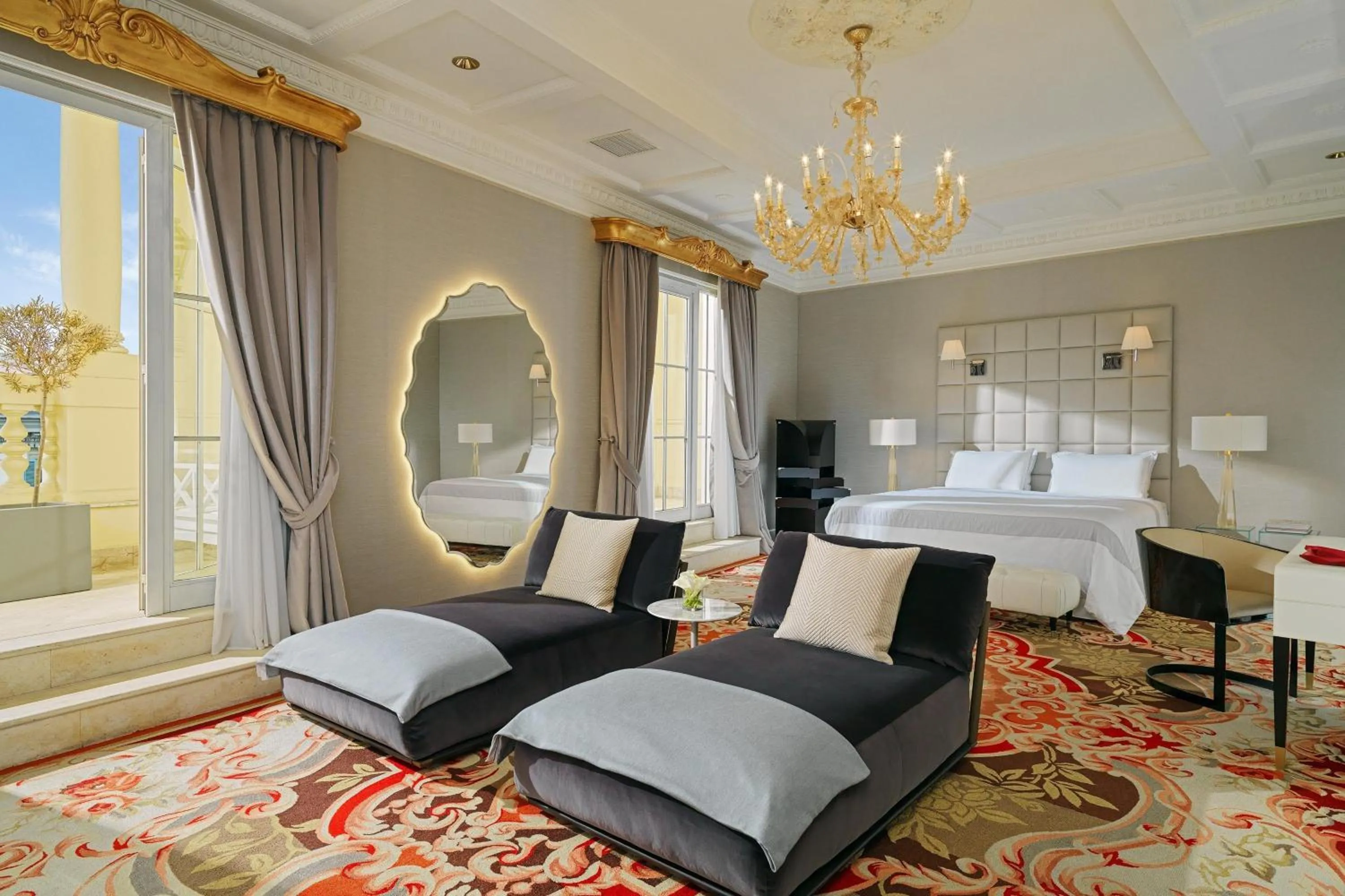 Bedroom, Bed in The Westin Excelsior, Rome
