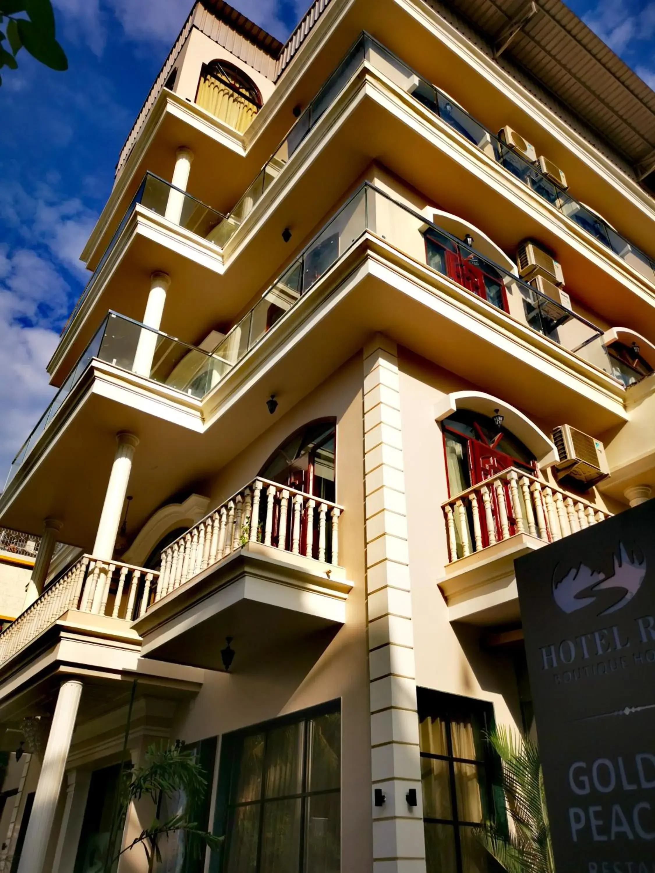 Property building in HOTEL RIO BENARAS Property building in HOTEL RIO BENARAS