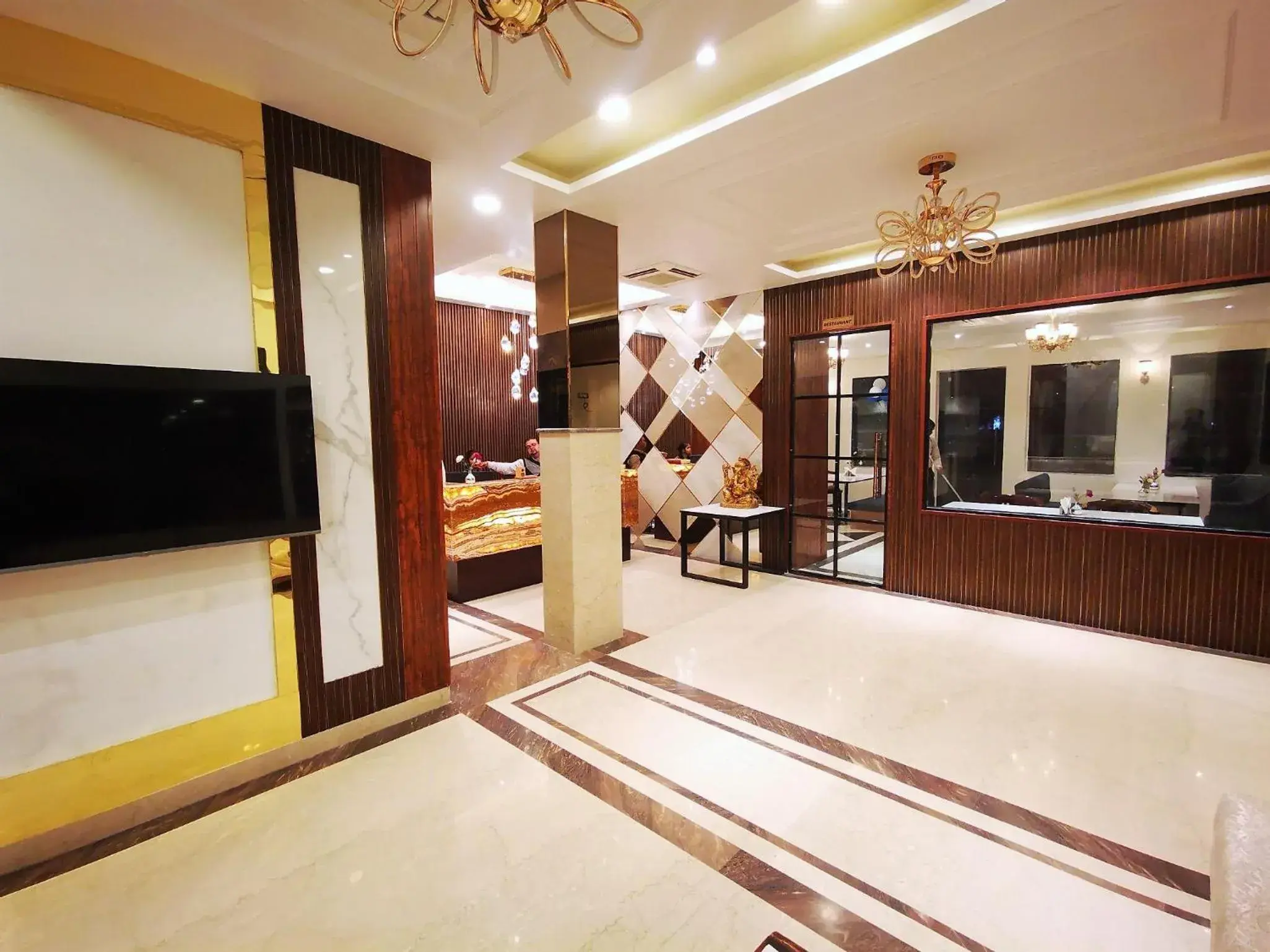 Lobby or reception in HOTEL RIO BENARAS Lobby or reception in HOTEL RIO BENARAS