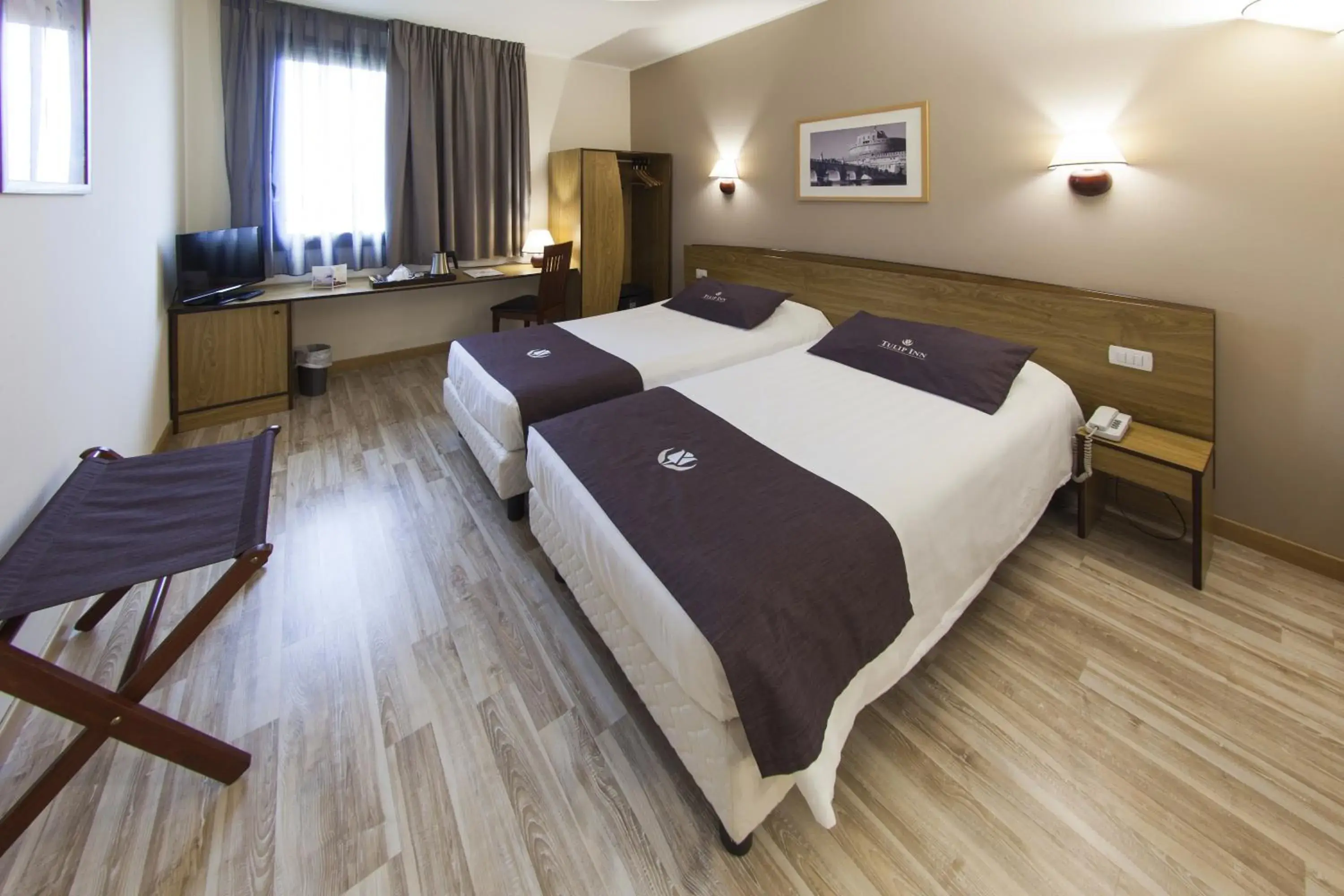 Spring, Bed in Tulip Inn Padova Spring, Bed in Tulip Inn Padova