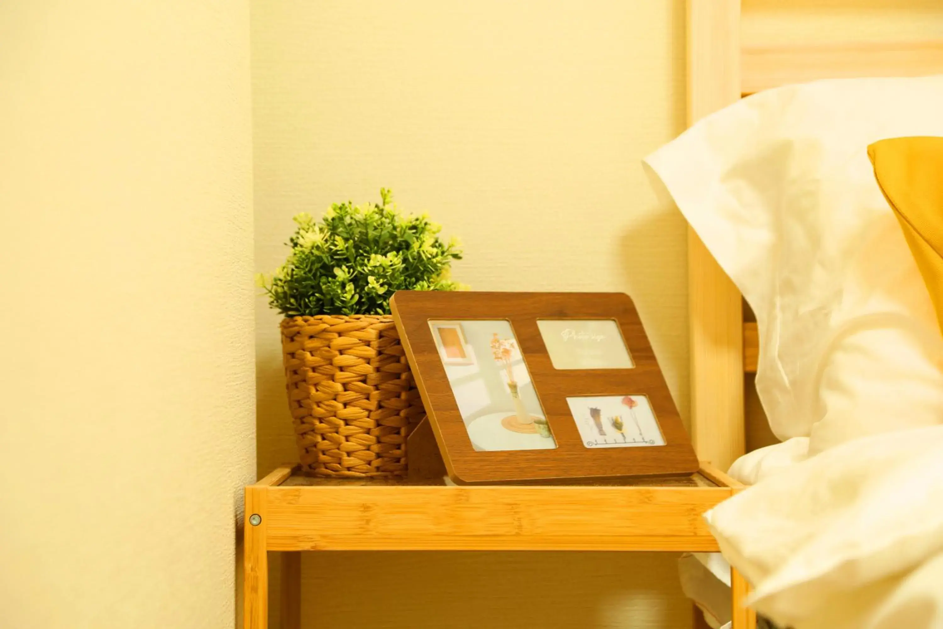 Bedroom, Bed in E JOY INN-West Shinjuku Branch Bedroom, Bed in E JOY INN-West Shinjuku Branch