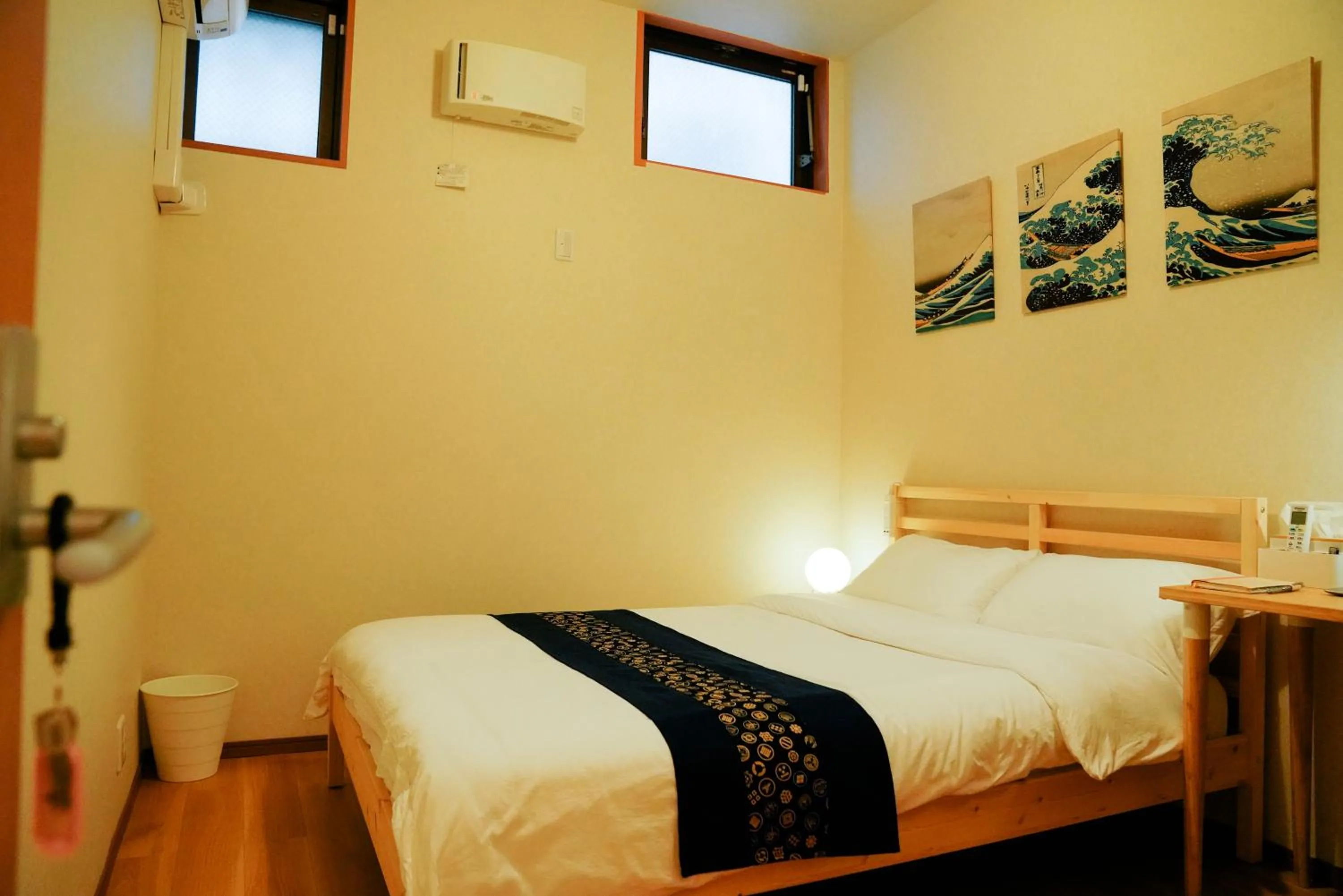 Bed in E JOY INN-West Shinjuku Branch