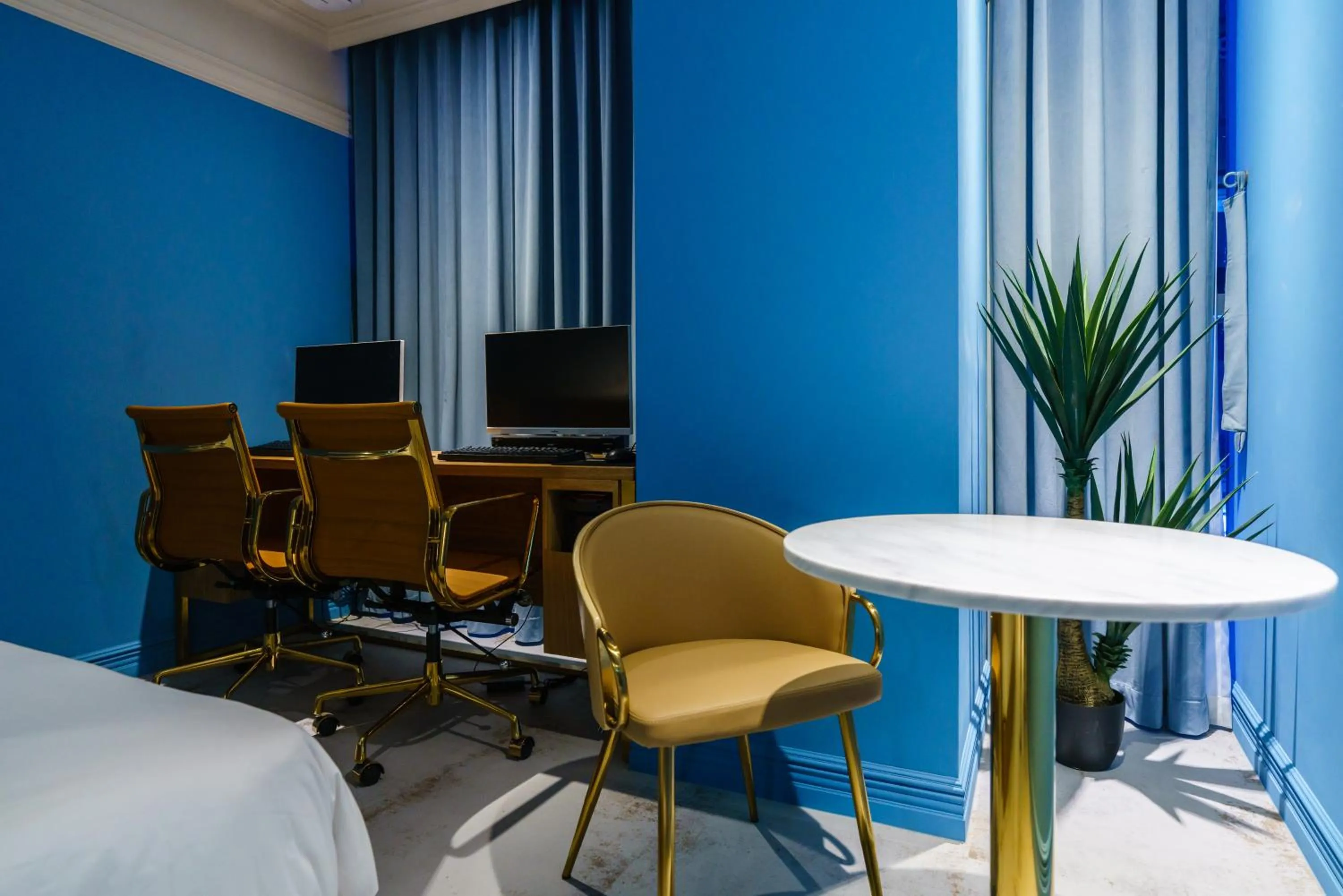 Seating area in Yangju Hotel Ippda