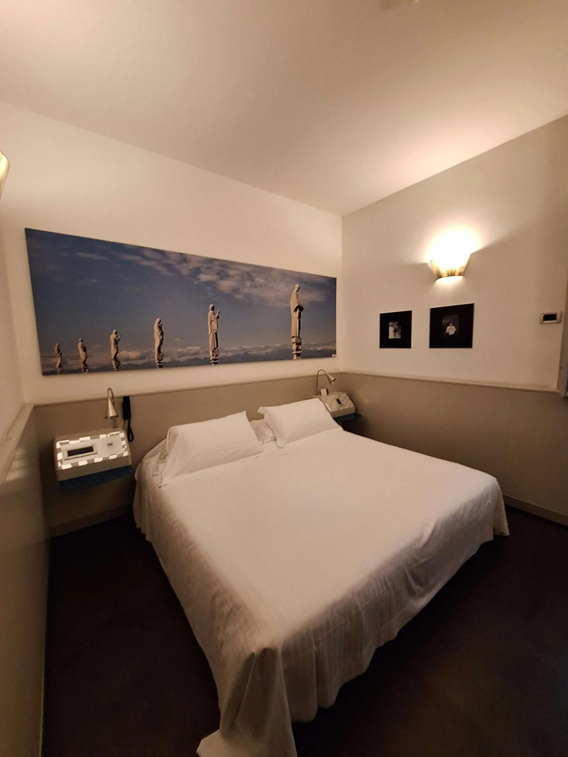 Bedroom, Bed in Sure Hotel by Best Western Milano