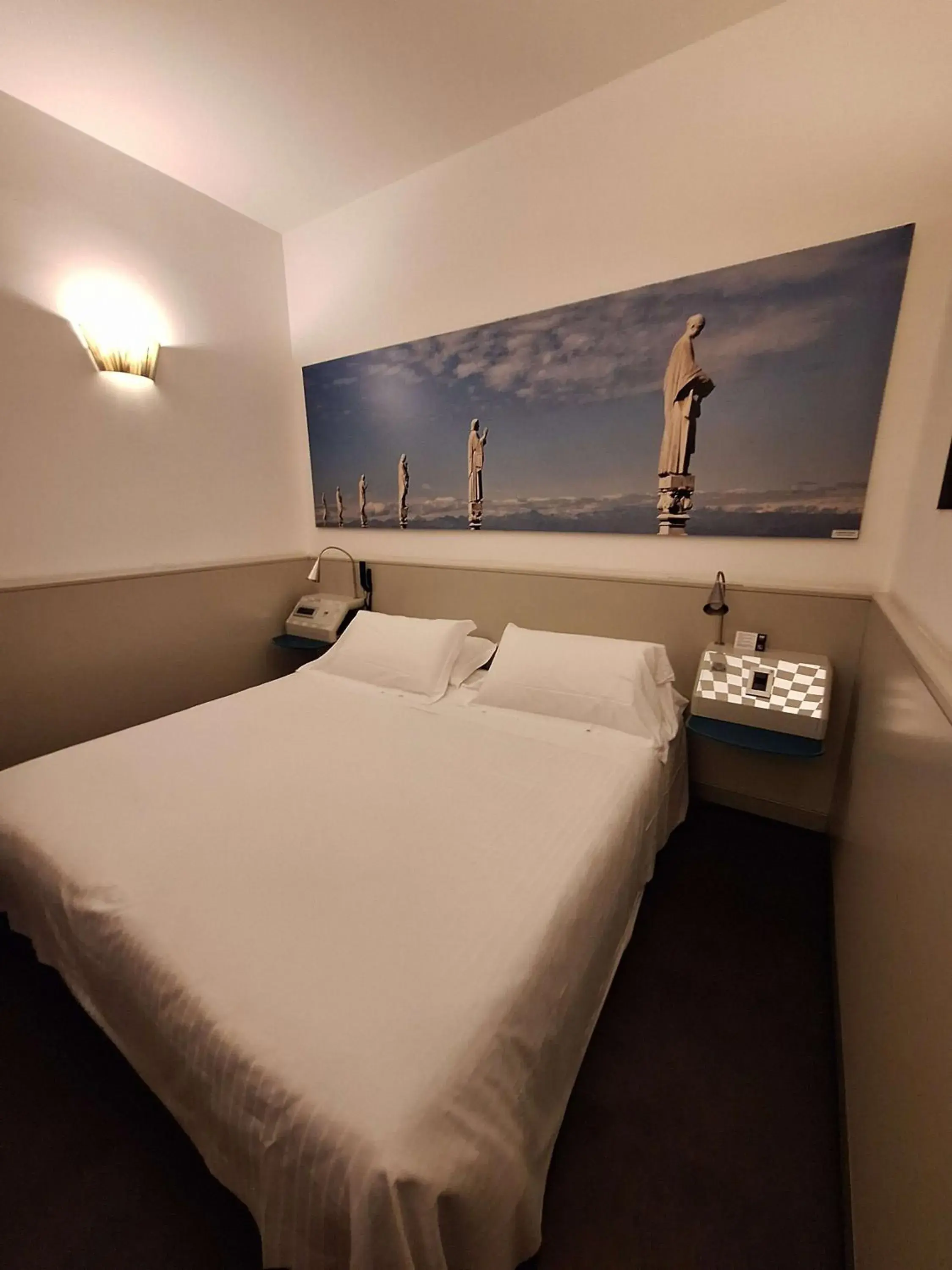 Bedroom, Bed in Sure Hotel by Best Western Milano Bedroom, Bed in Sure Hotel by Best Western Milano