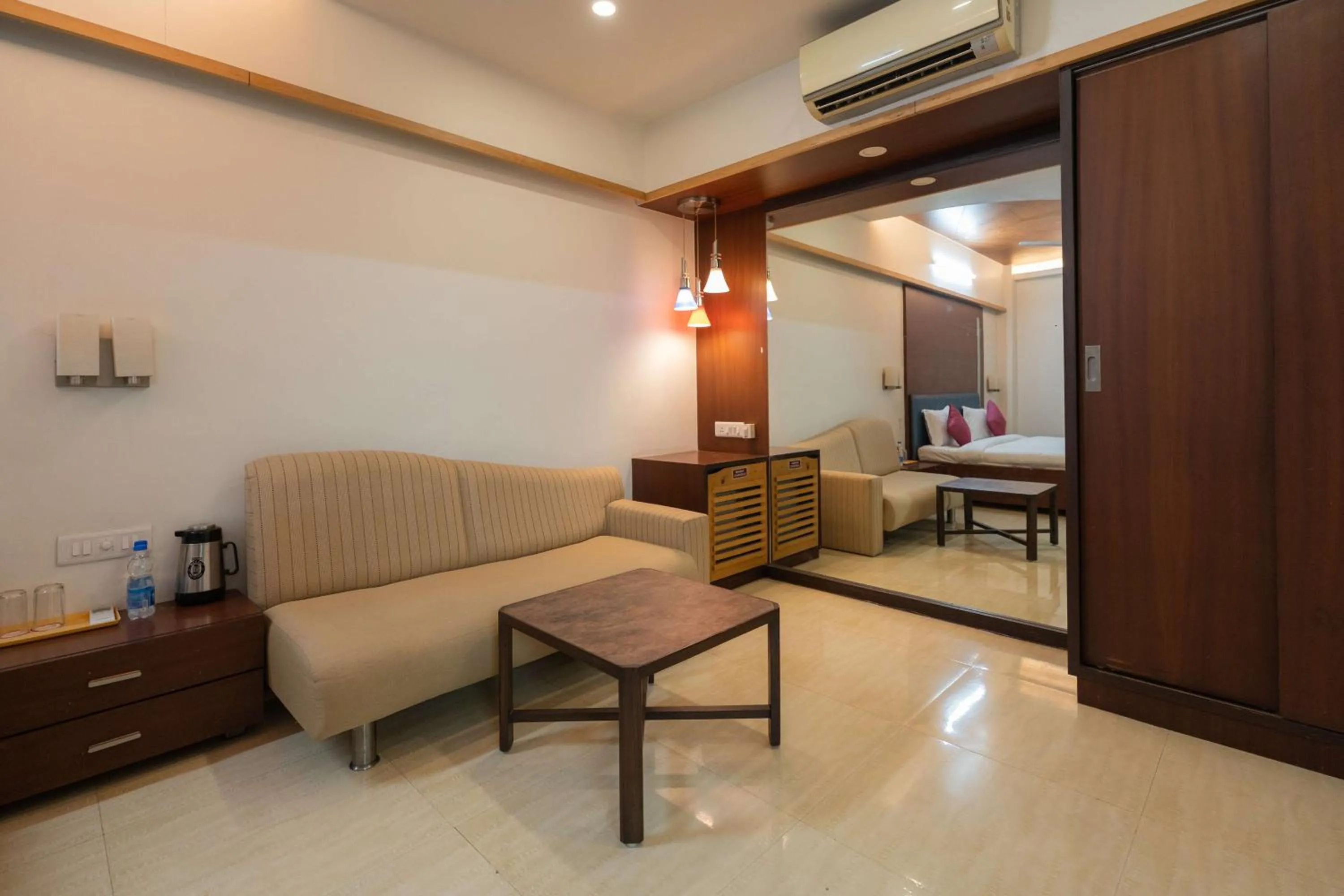 HOTEL RAMA RESIDENCY