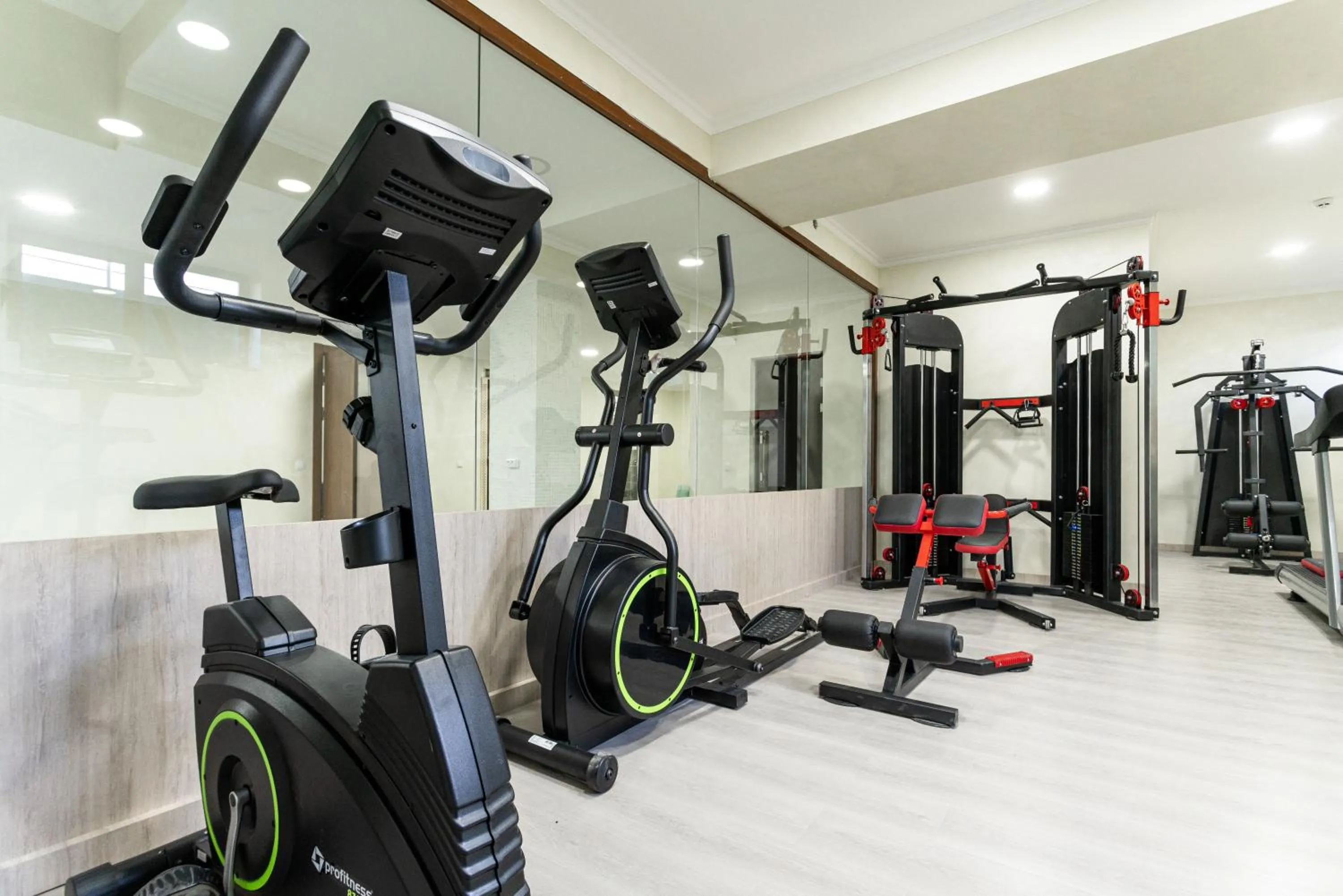 Fitness centre/facilities in Rayyan Hotel & SPA Tashkent