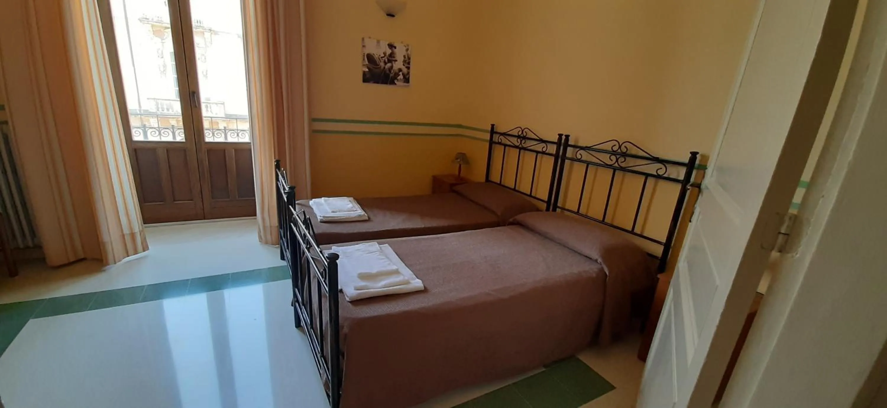 Bed in Hotel Casa Mia