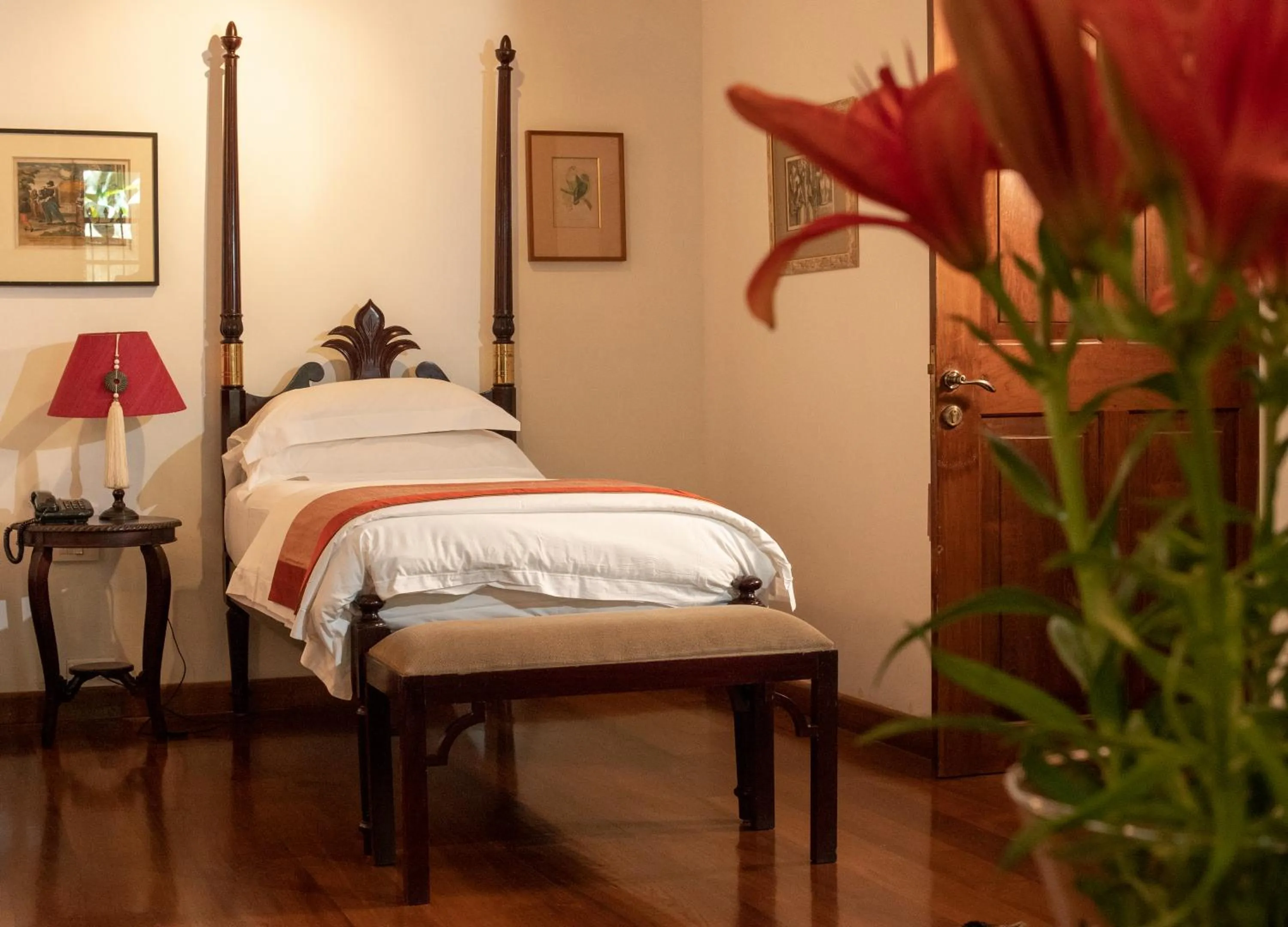 Bedroom, Bed in Le Colonial 1506 - Exclusive Luxury Hideaway