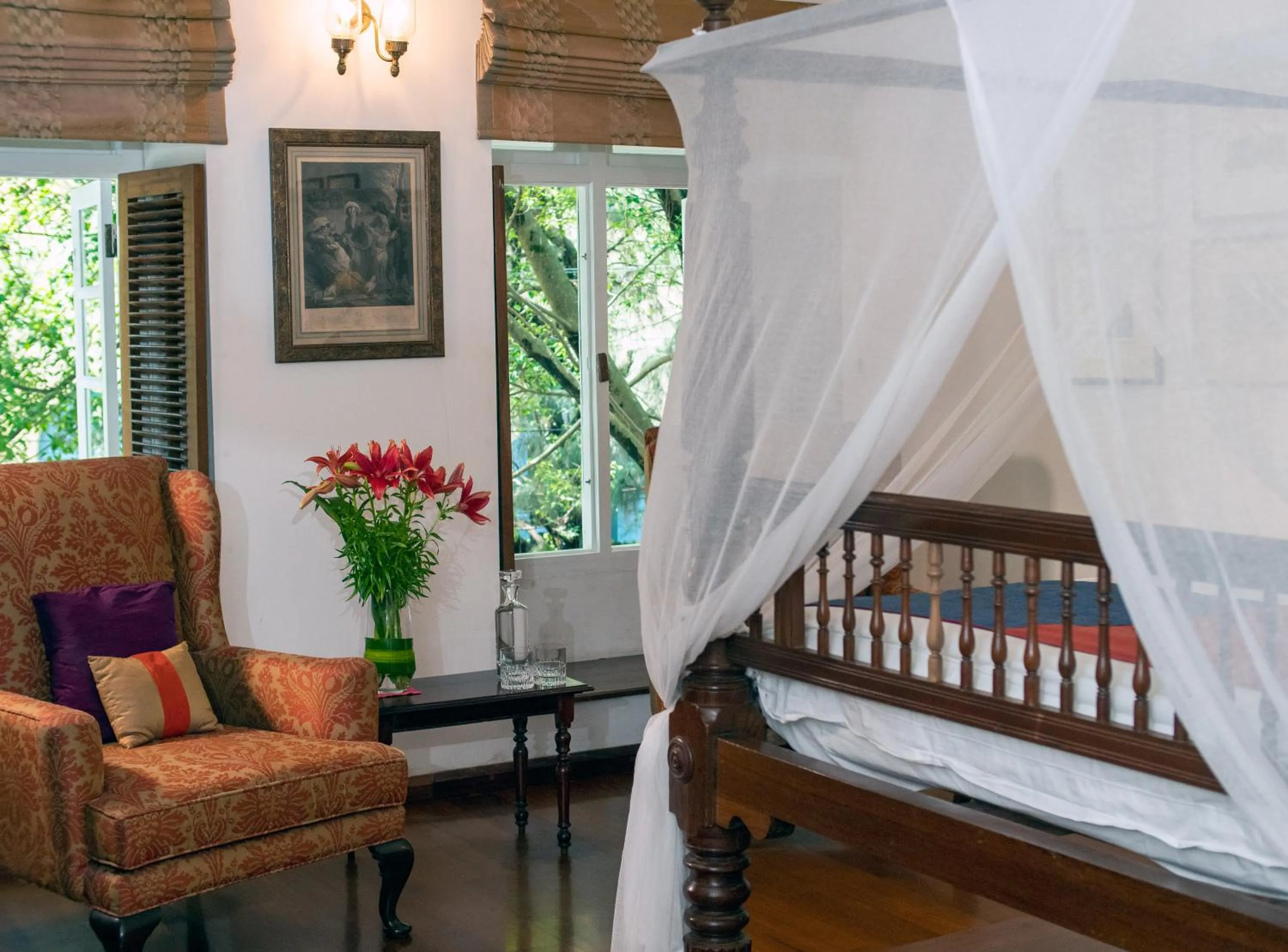 Seating area in Le Colonial 1506 - Exclusive Luxury Hideaway