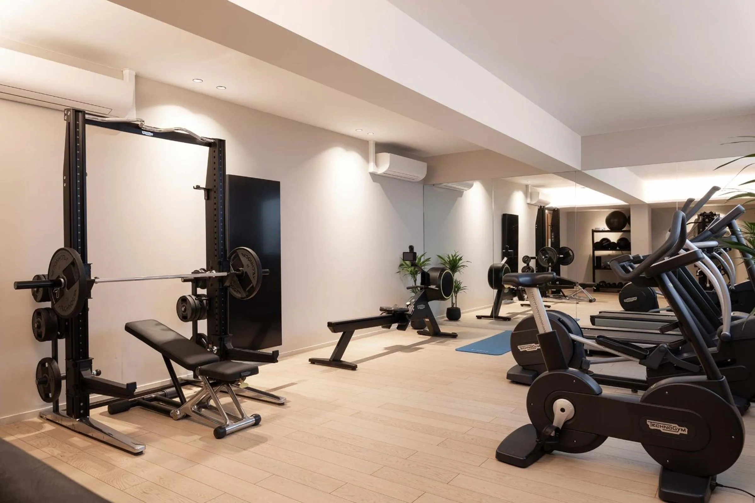 Fitness centre/facilities in The Central Kirchberg - Smart ApartHotel