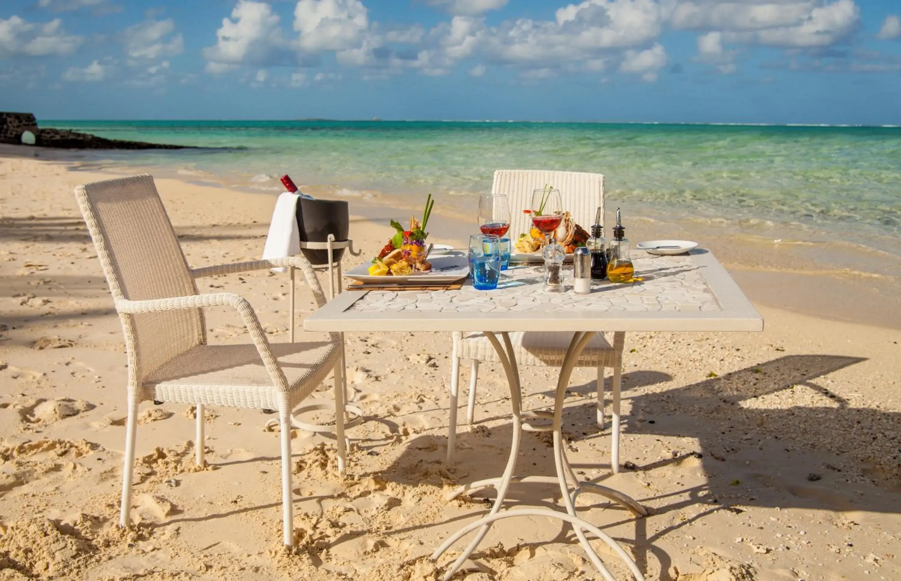 Restaurant/places to eat in Astroea Beach Hotel Restaurant/places to eat in Astroea Beach Hotel