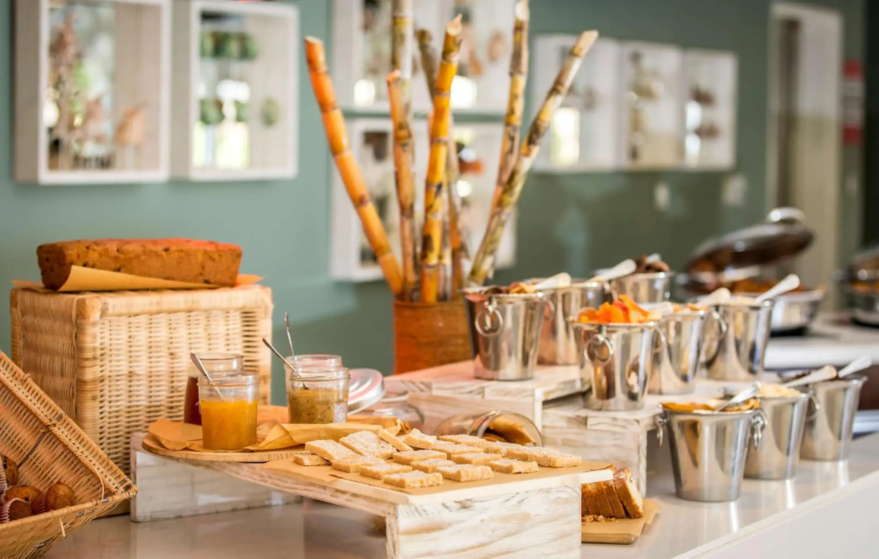 Restaurant/places to eat in Radisson Blu Azuri Resort & Spa Restaurant/places to eat in Radisson Blu Azuri Resort & Spa