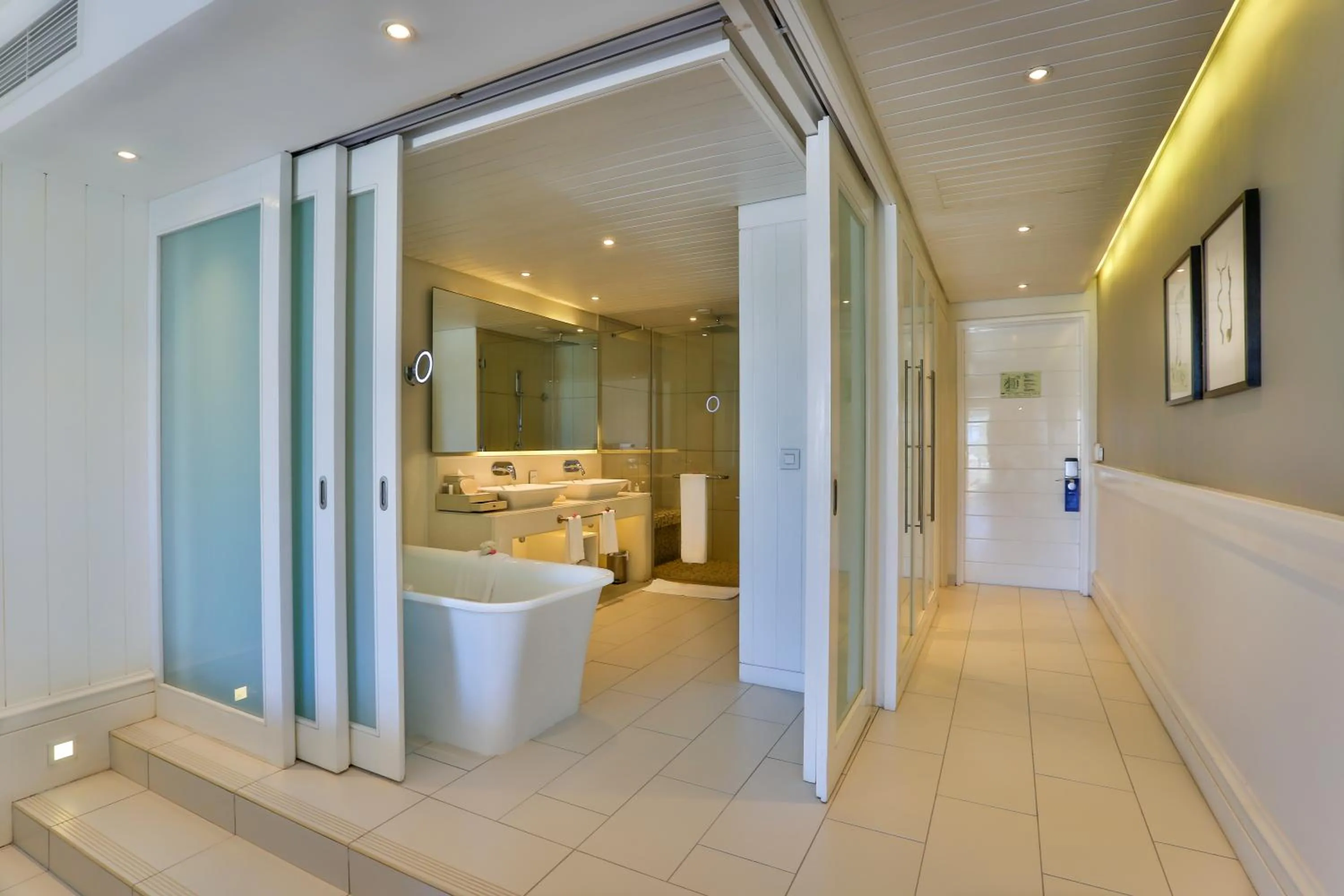 Bathroom in Radisson Blu Azuri Resort & Spa