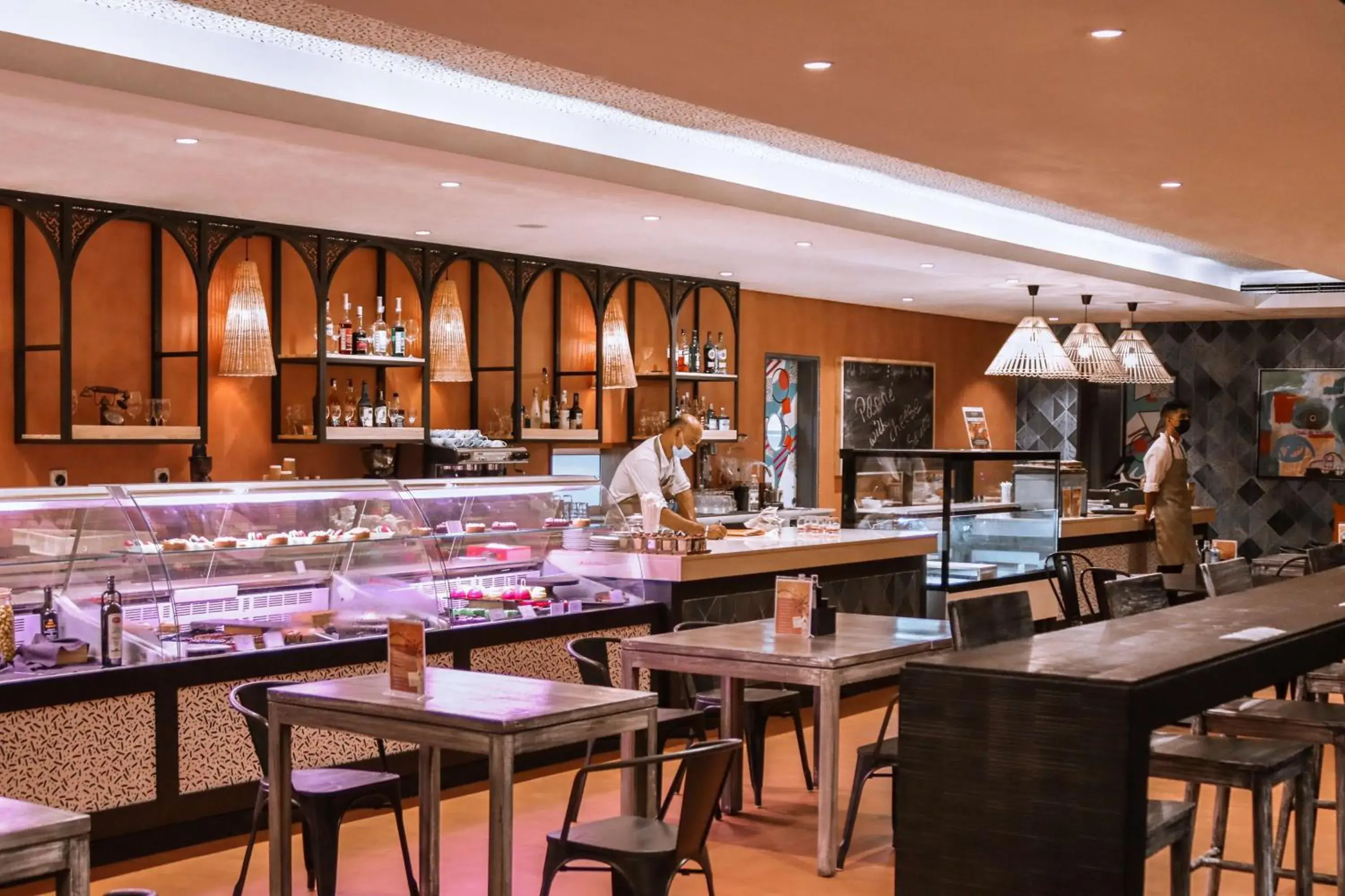 Restaurant/places to eat in Radisson Blu Azuri Resort & Spa Restaurant/places to eat in Radisson Blu Azuri Resort & Spa