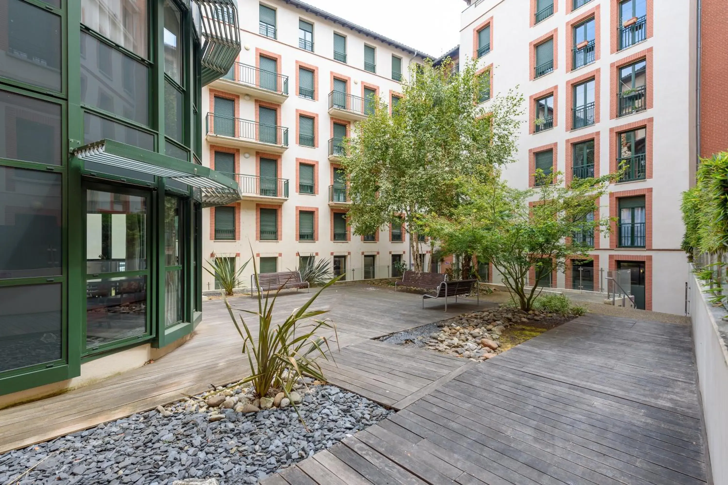 Inner courtyard view in Residhotel Toulouse Centre Inner courtyard view in Residhotel Toulouse Centre
