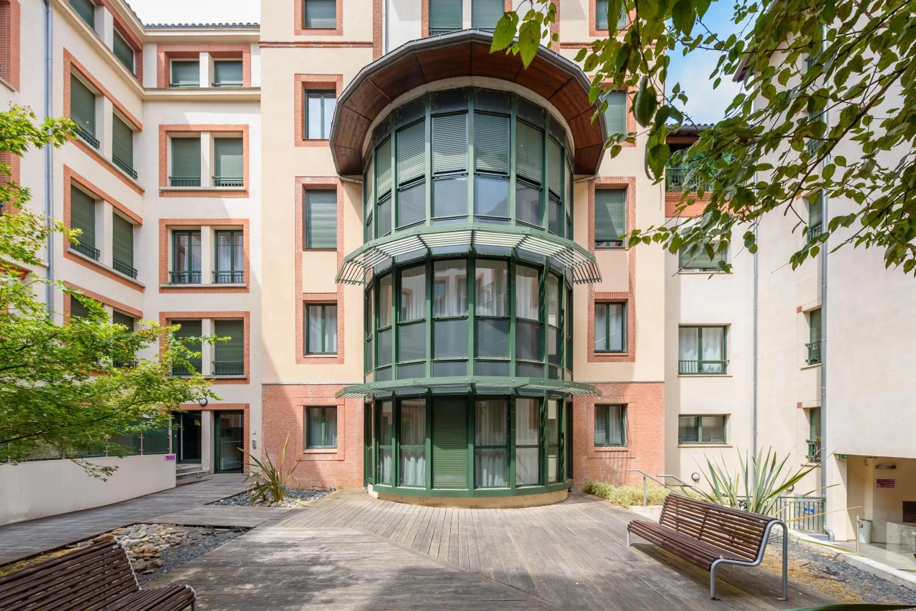 Inner courtyard view in Residhotel Toulouse Centre