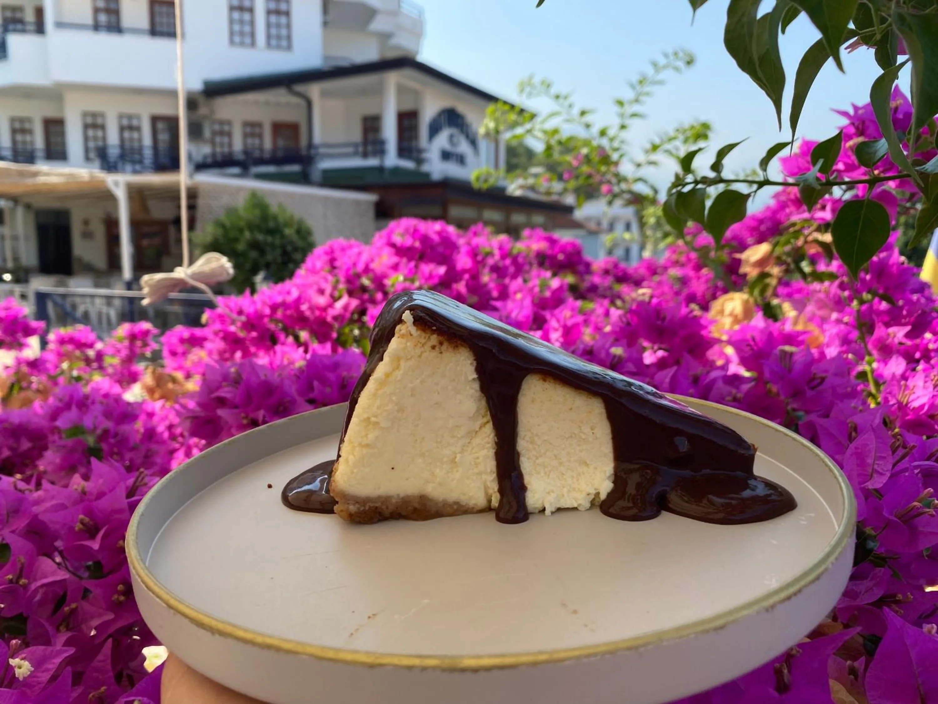 Food and drinks in NATURELLA APART HOTEL