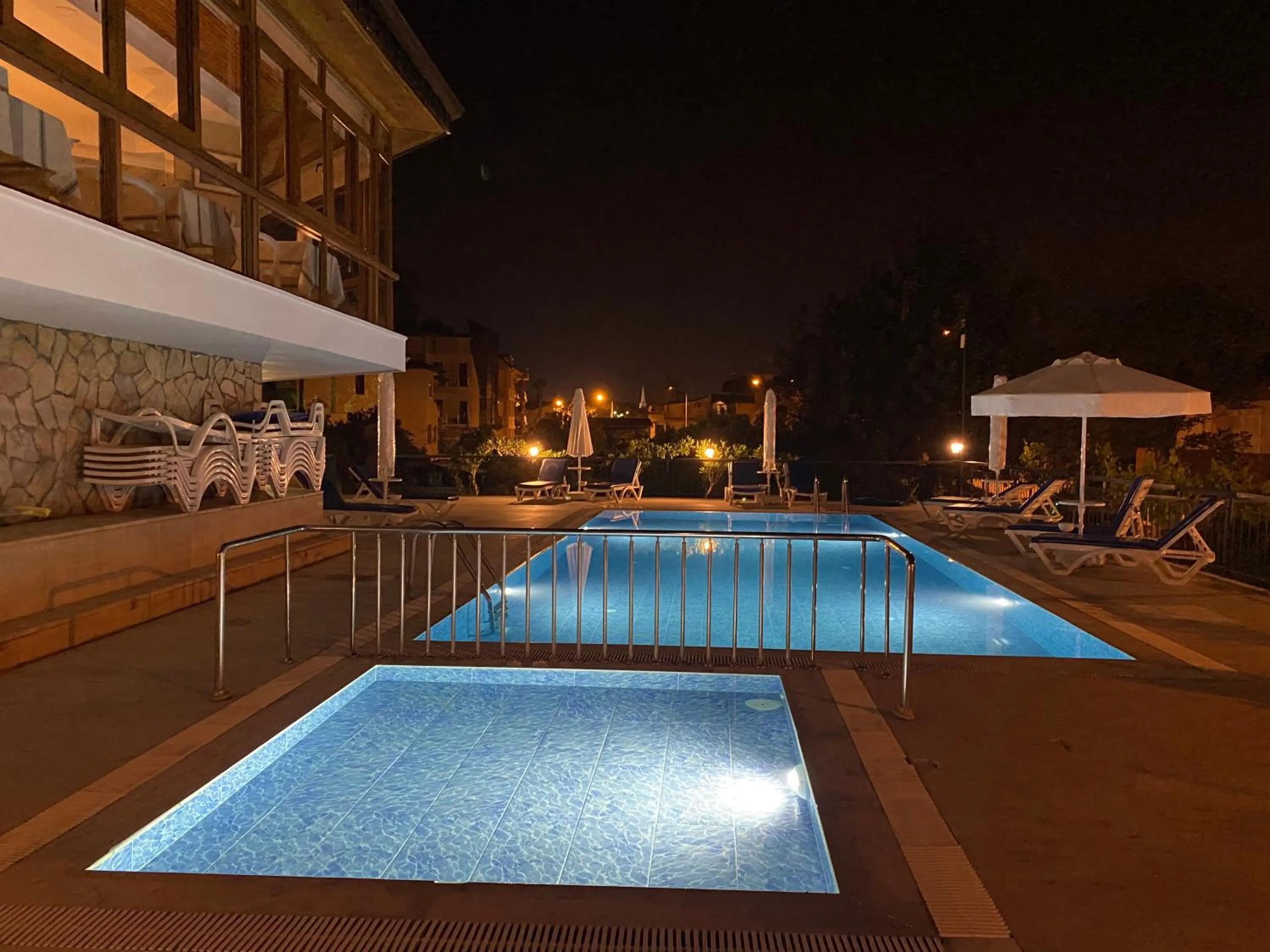 Swimming pool in NATURELLA APART HOTEL