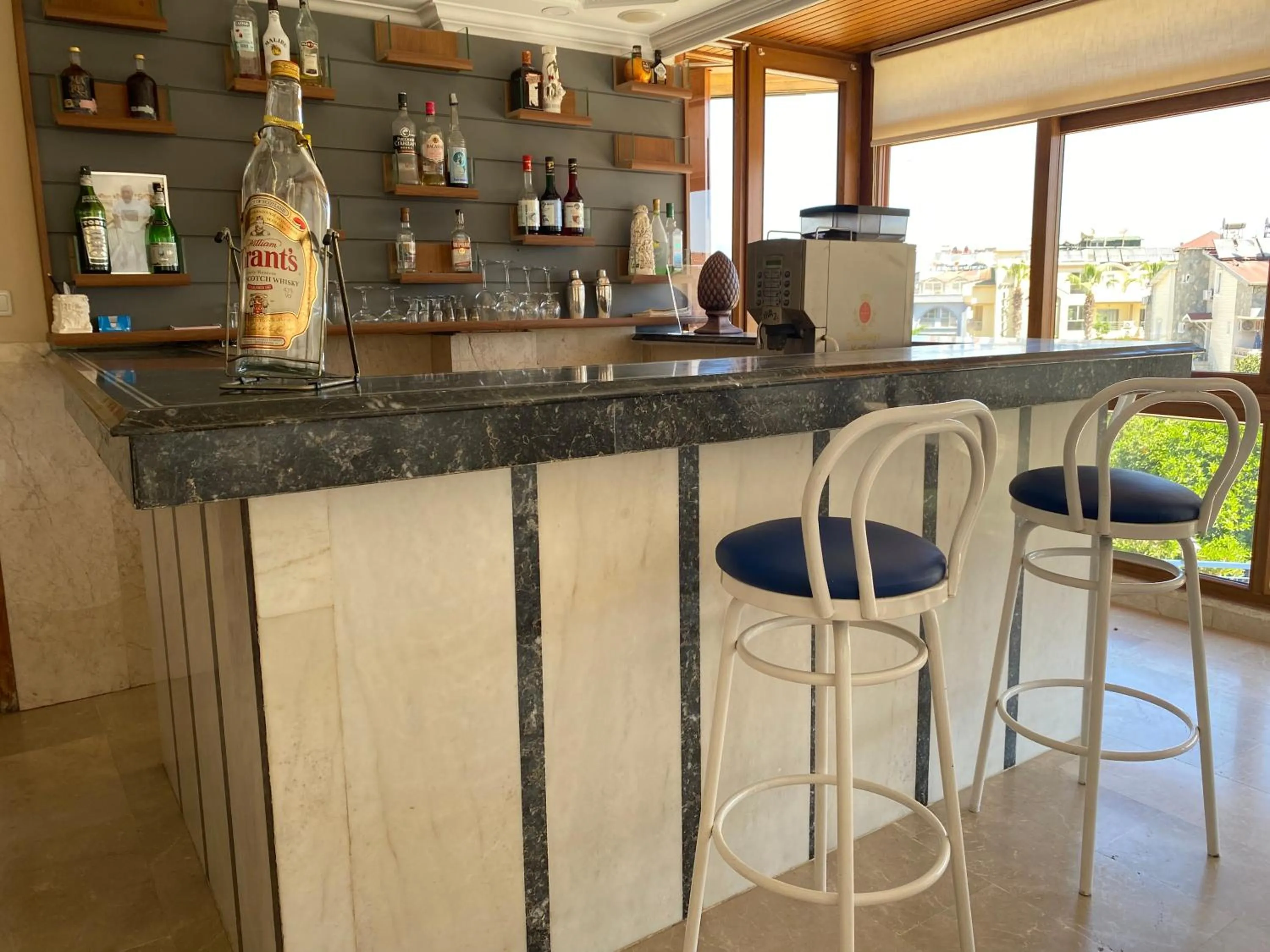 Lounge or bar in NATURELLA APART HOTEL