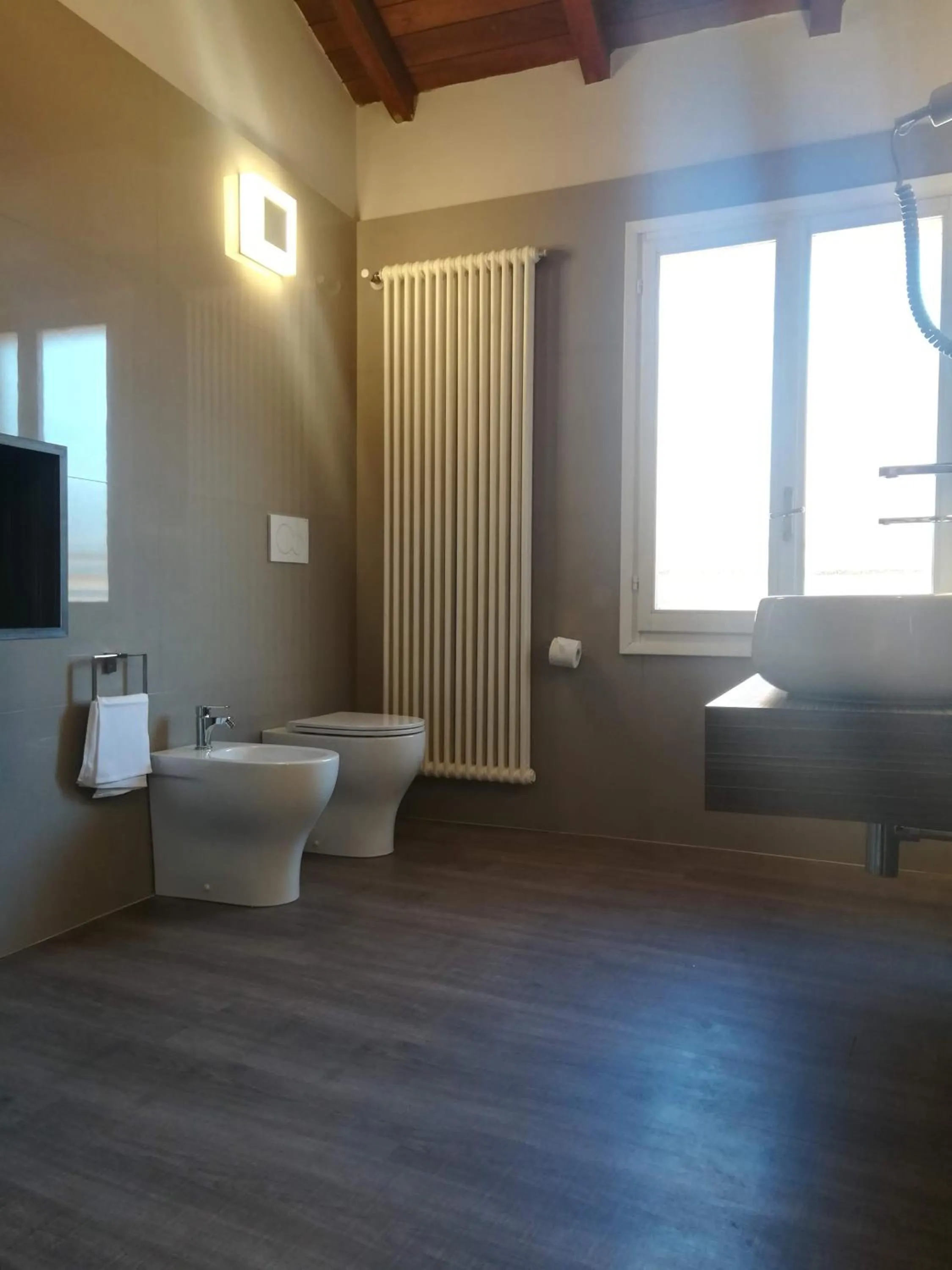 Bathroom in Hotel Centrale