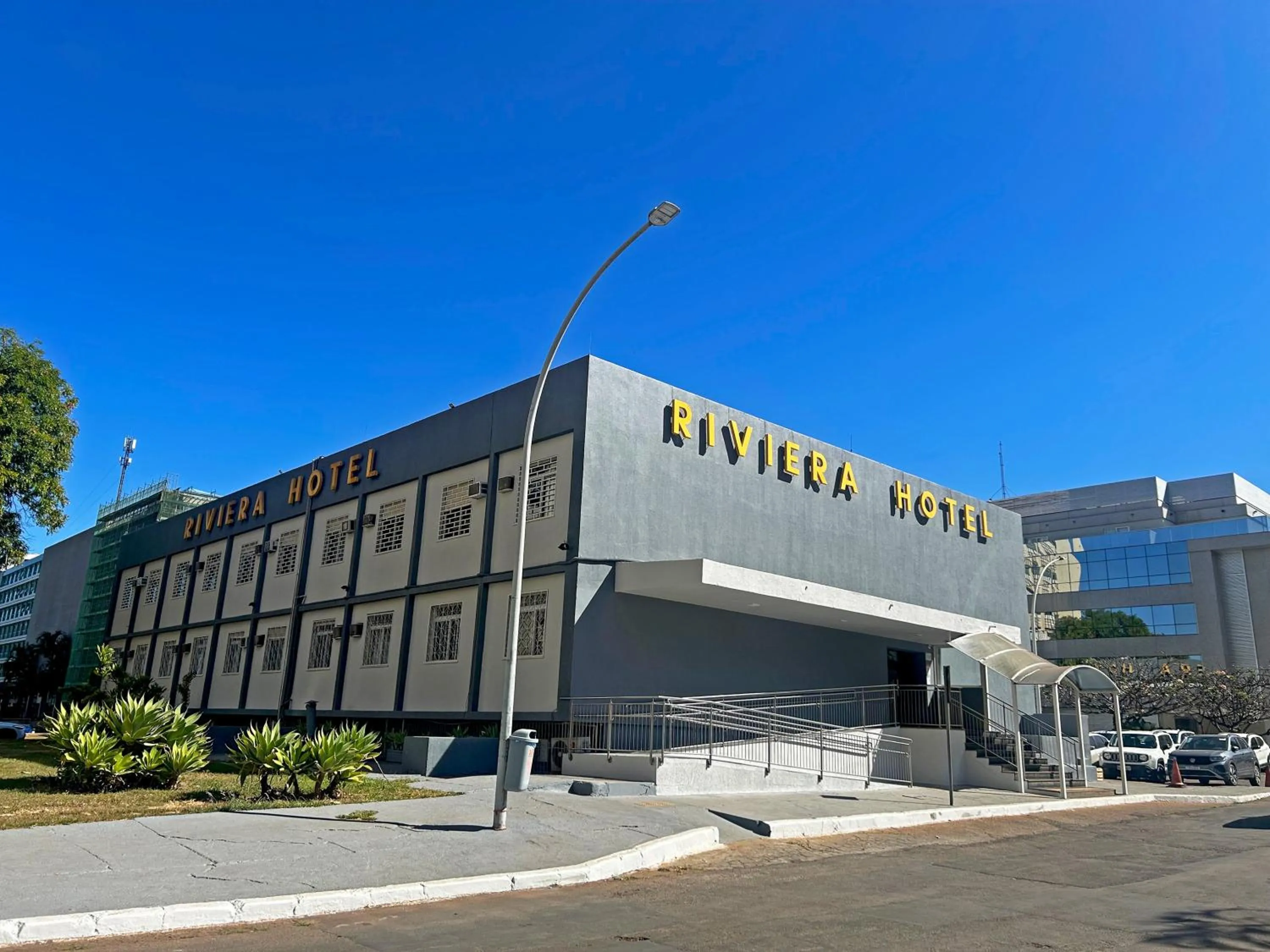 Facade/entrance in Riviera Hotel by Bsb Inn