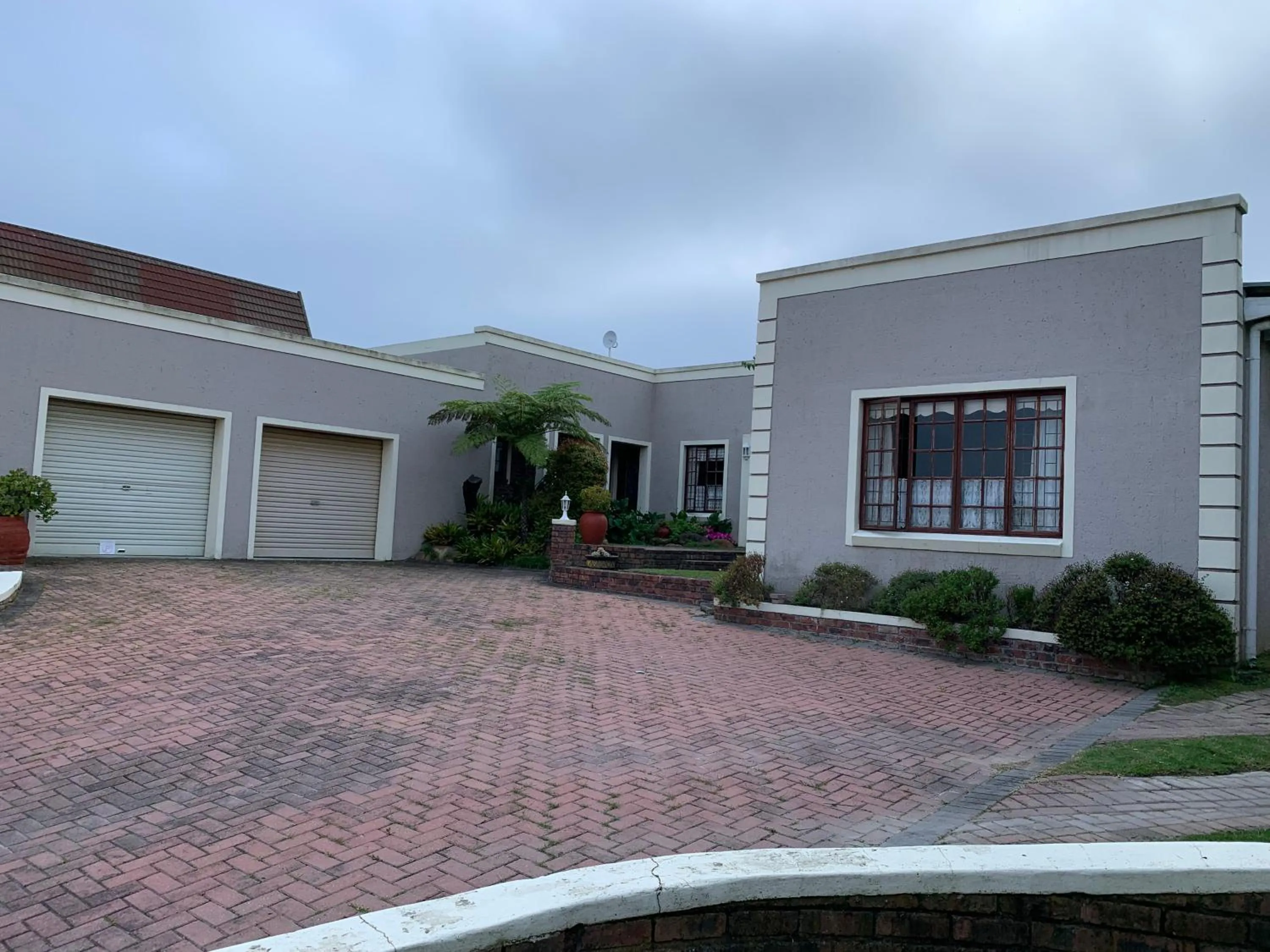 Green Pastures Guesthouse