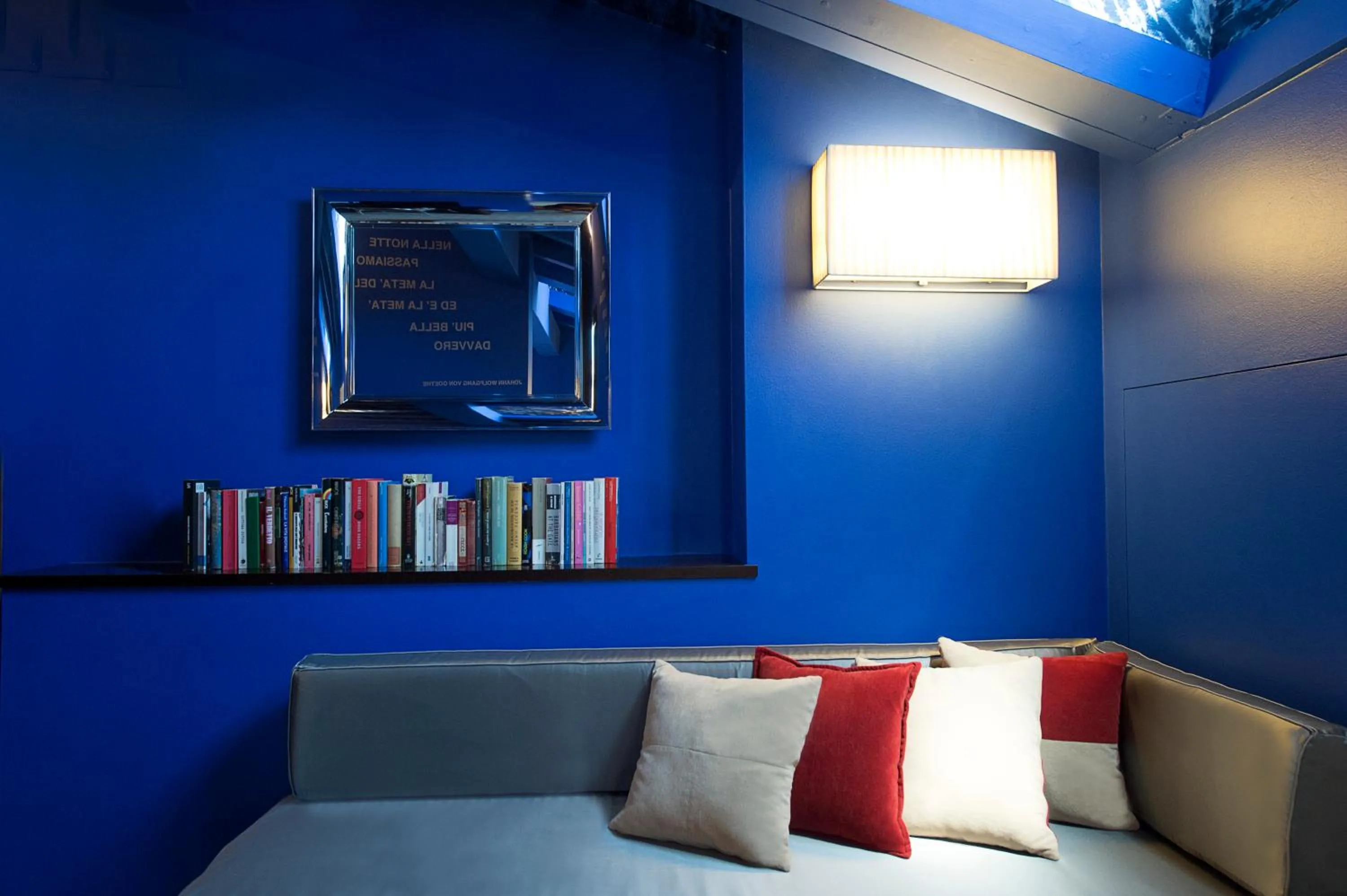 Living room, Bed in Phi Hotel Bologna