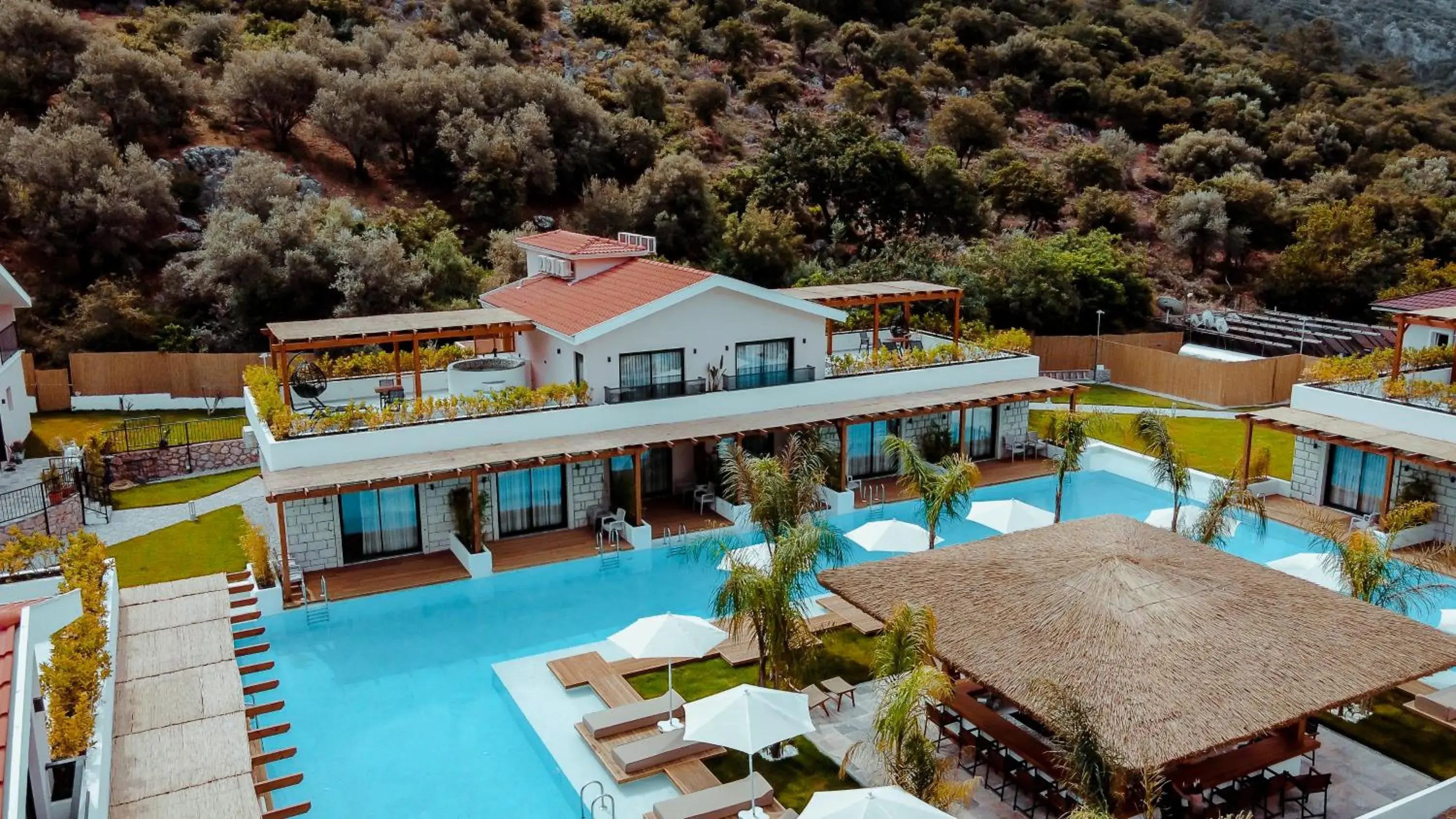 Swimming pool in The Pearl Ölüdeniz Swimming pool in The Pearl Ölüdeniz