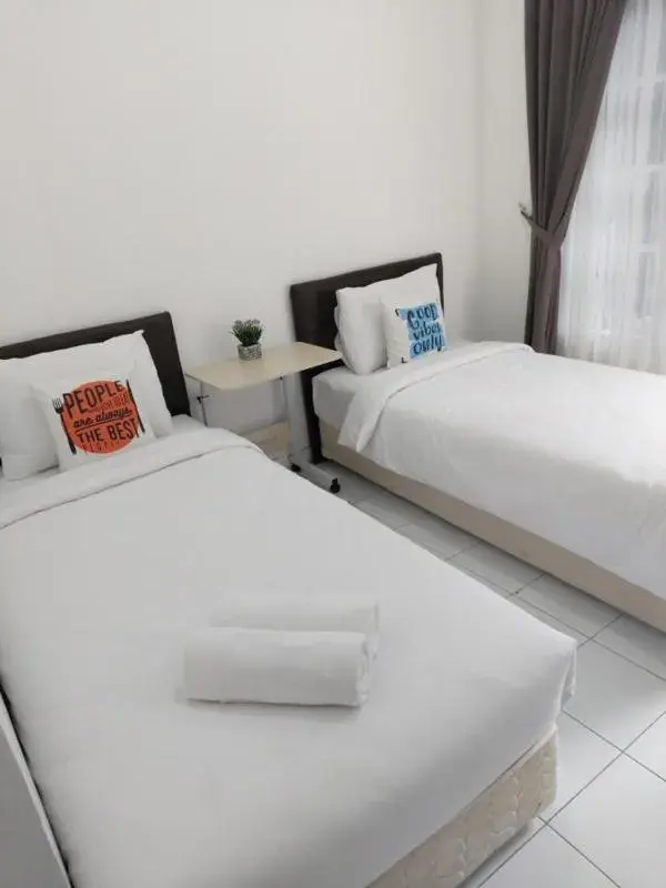 Twin Room in Tamadara Guesthouse Jogja Twin Room in Tamadara Guesthouse Jogja