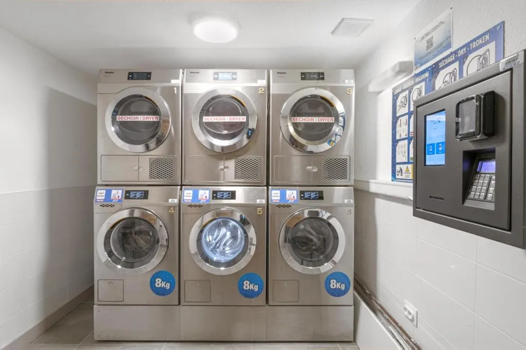 washing machine in Sweetly Isatis Mérignac Hôtel de ville