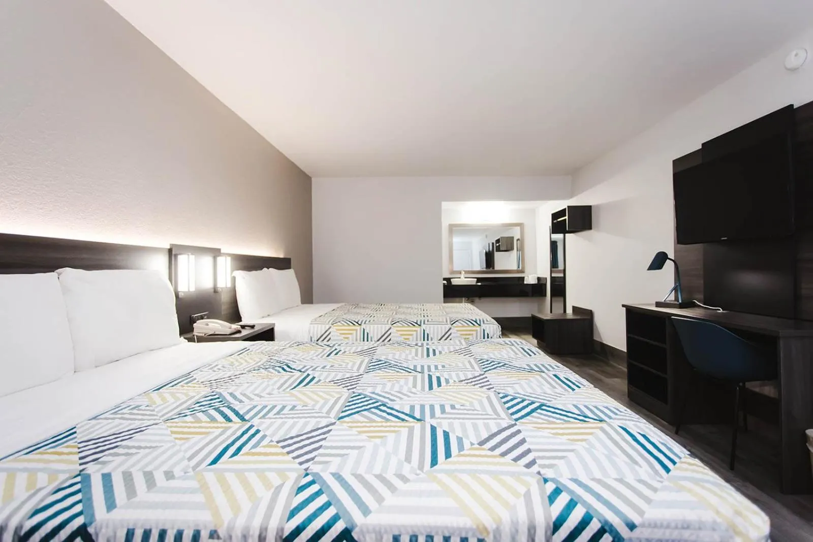 Bed in Studio 6 Houston TX Medical Center NRG Stadium