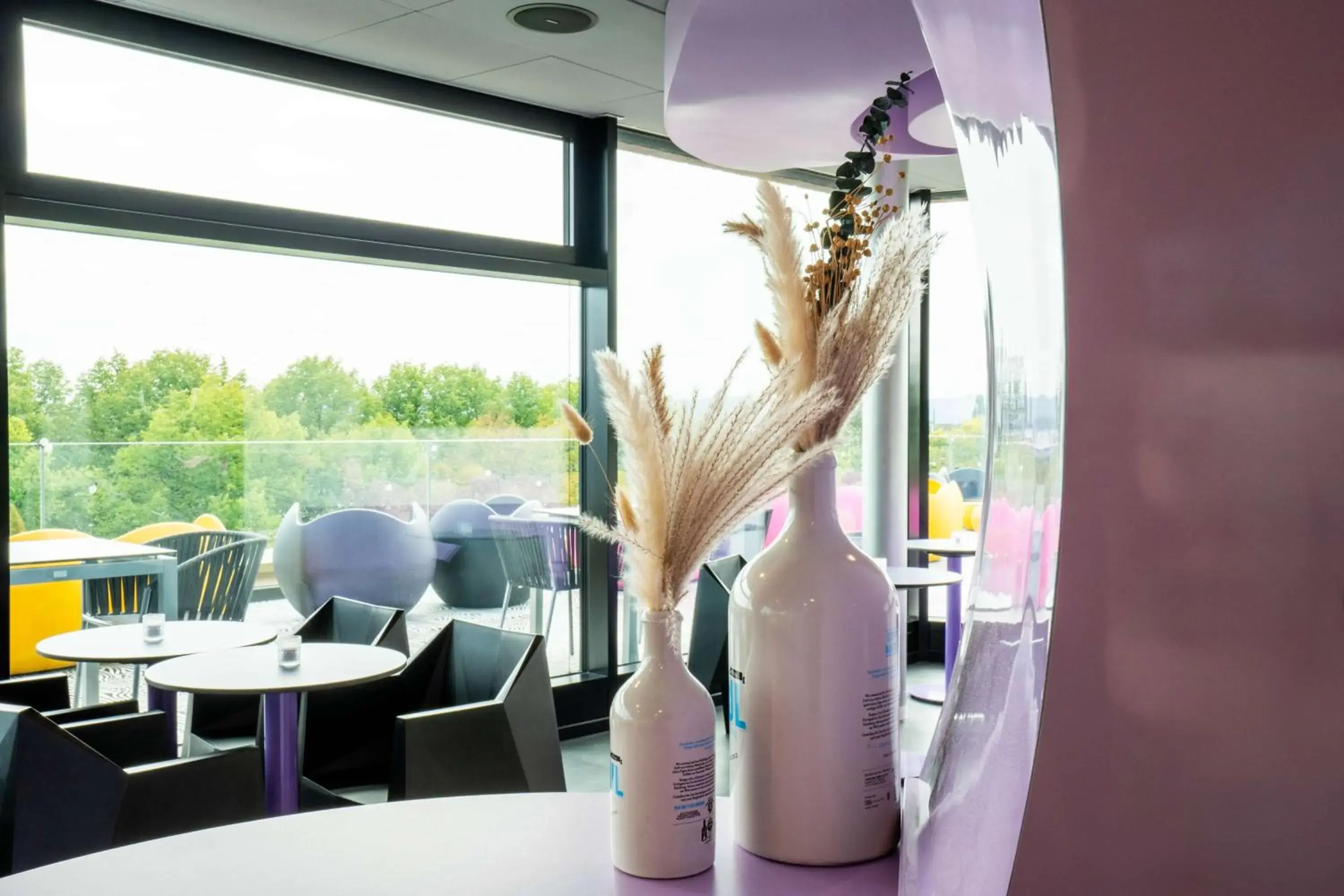 Lounge or bar in Prize by Radisson, Bonn City Lounge or bar in Prize by Radisson, Bonn City