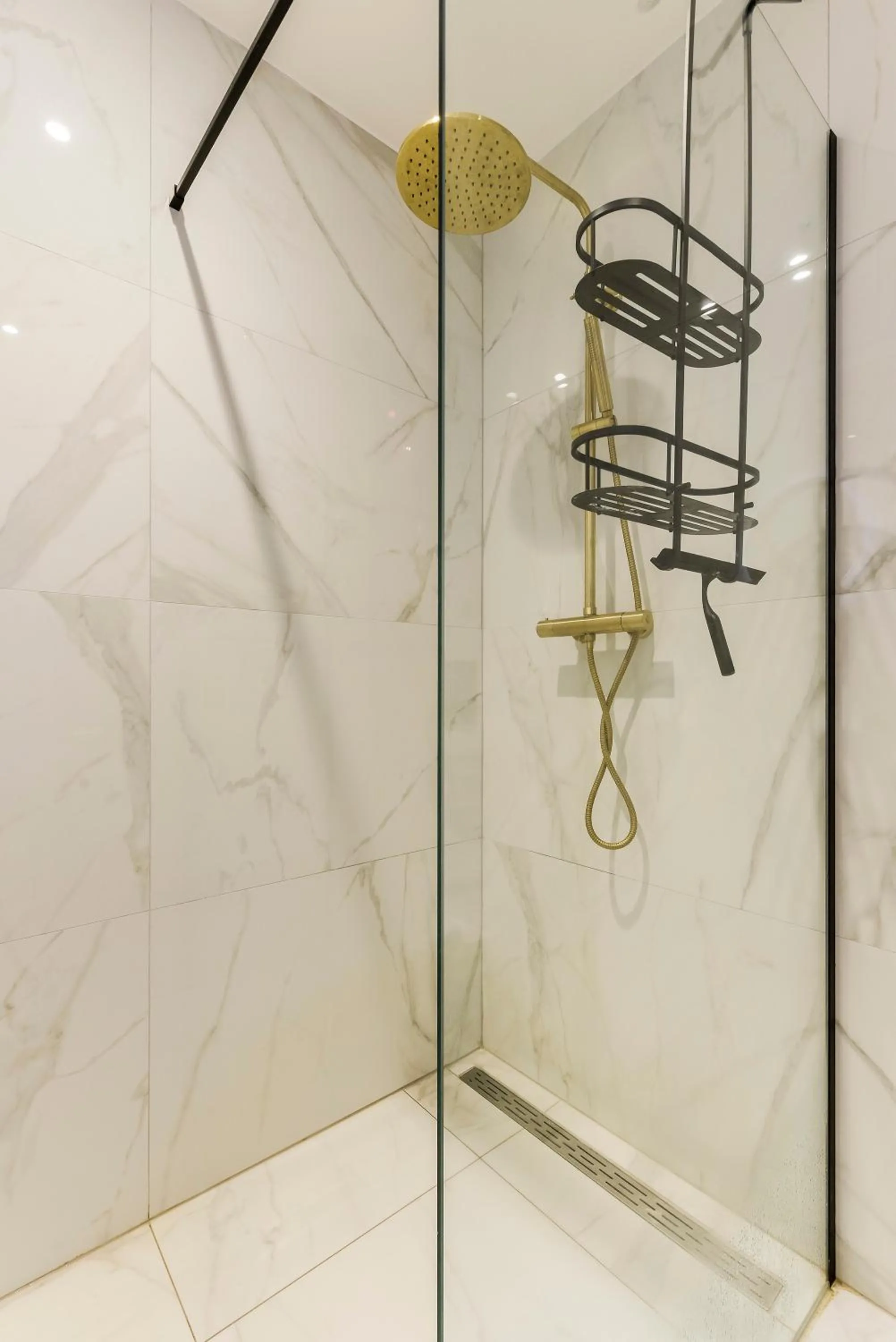 Shower in Novallure Short Stay Apartments
