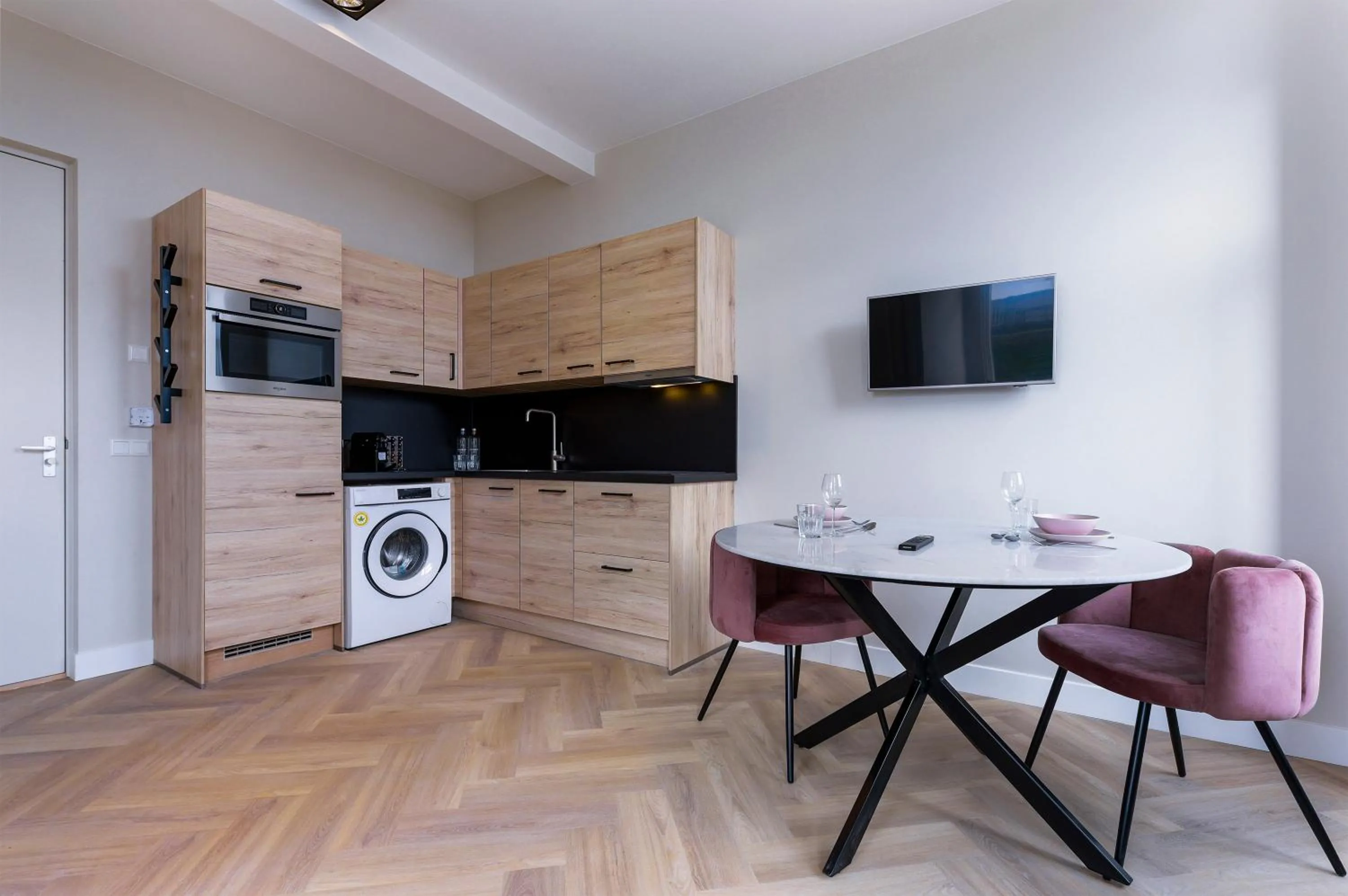 Kitchen or kitchenette in Novallure Short Stay Apartments