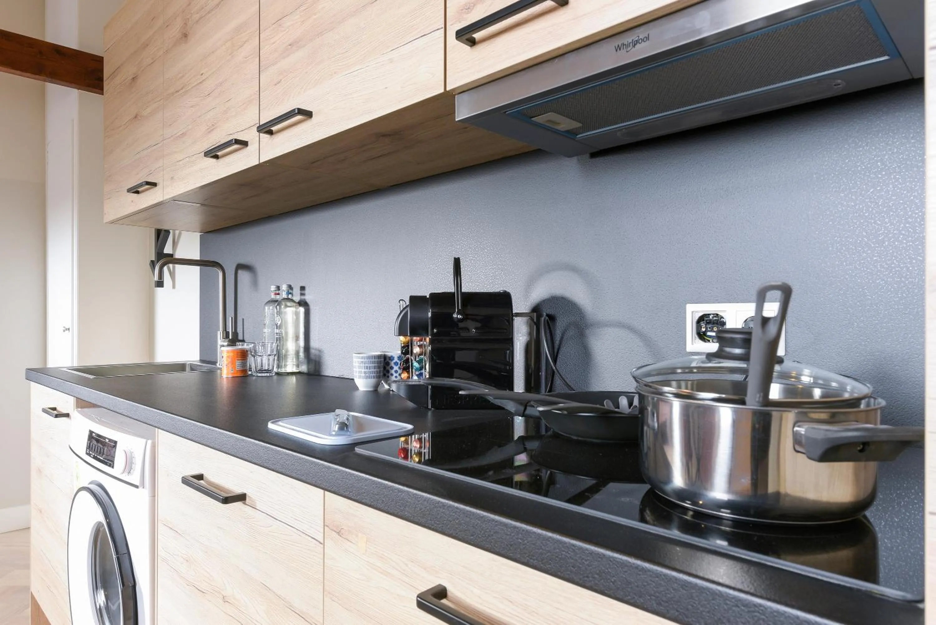 Coffee/tea facilities in Novallure Short Stay Apartments