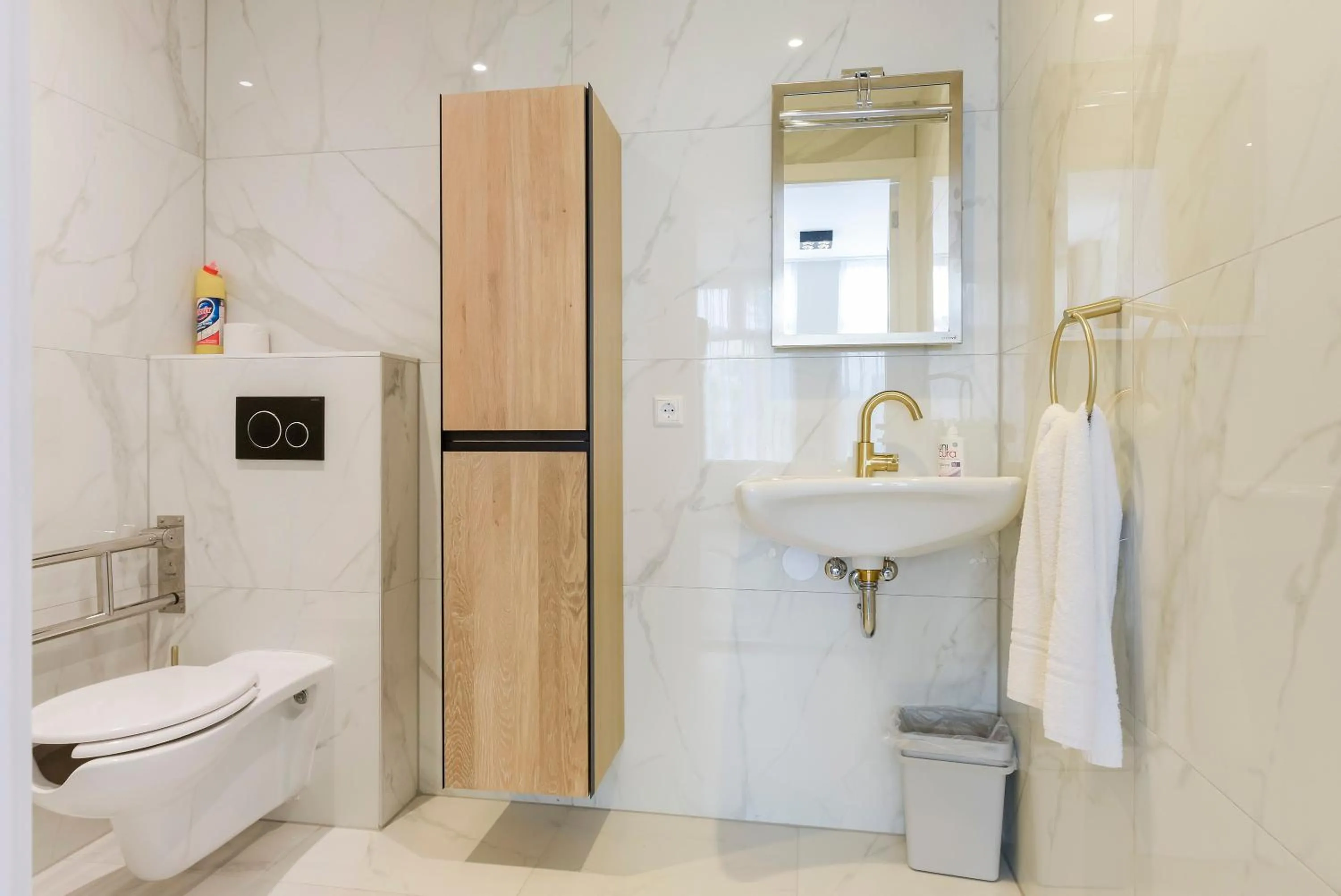 Bathroom in Novallure Short Stay Apartments