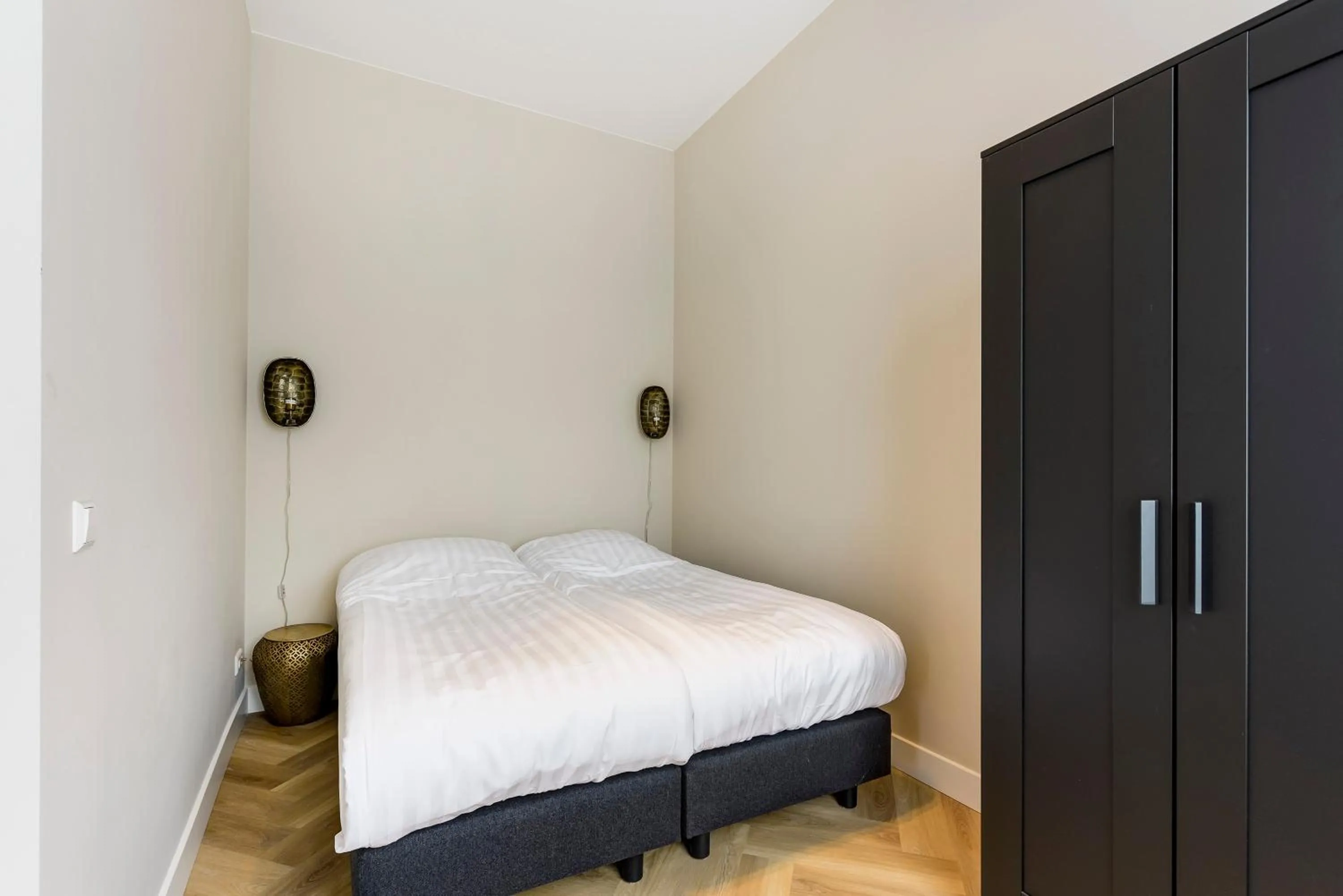 Bedroom, Bed in Novallure Short Stay Apartments