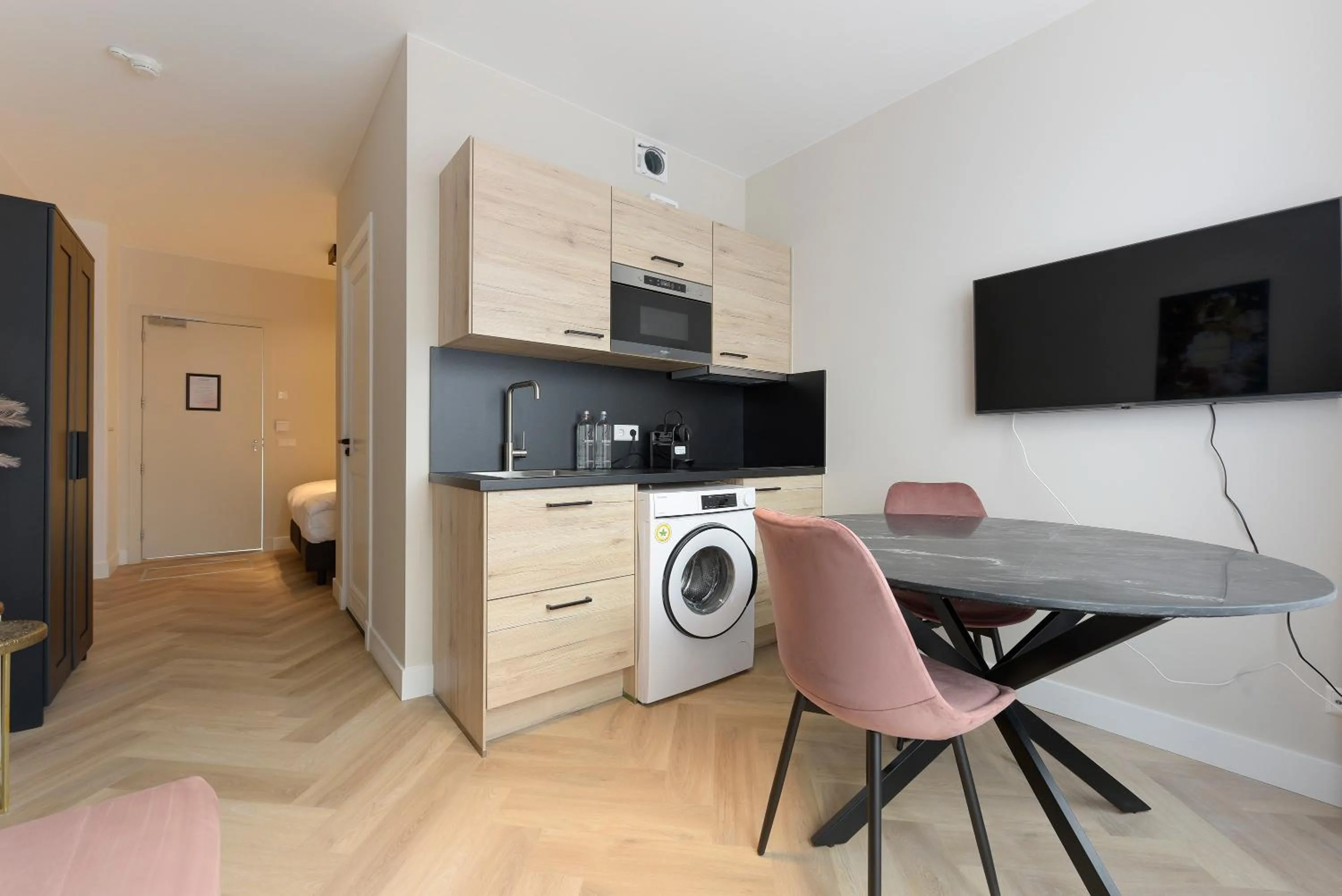 Kitchen or kitchenette in Novallure Short Stay Apartments